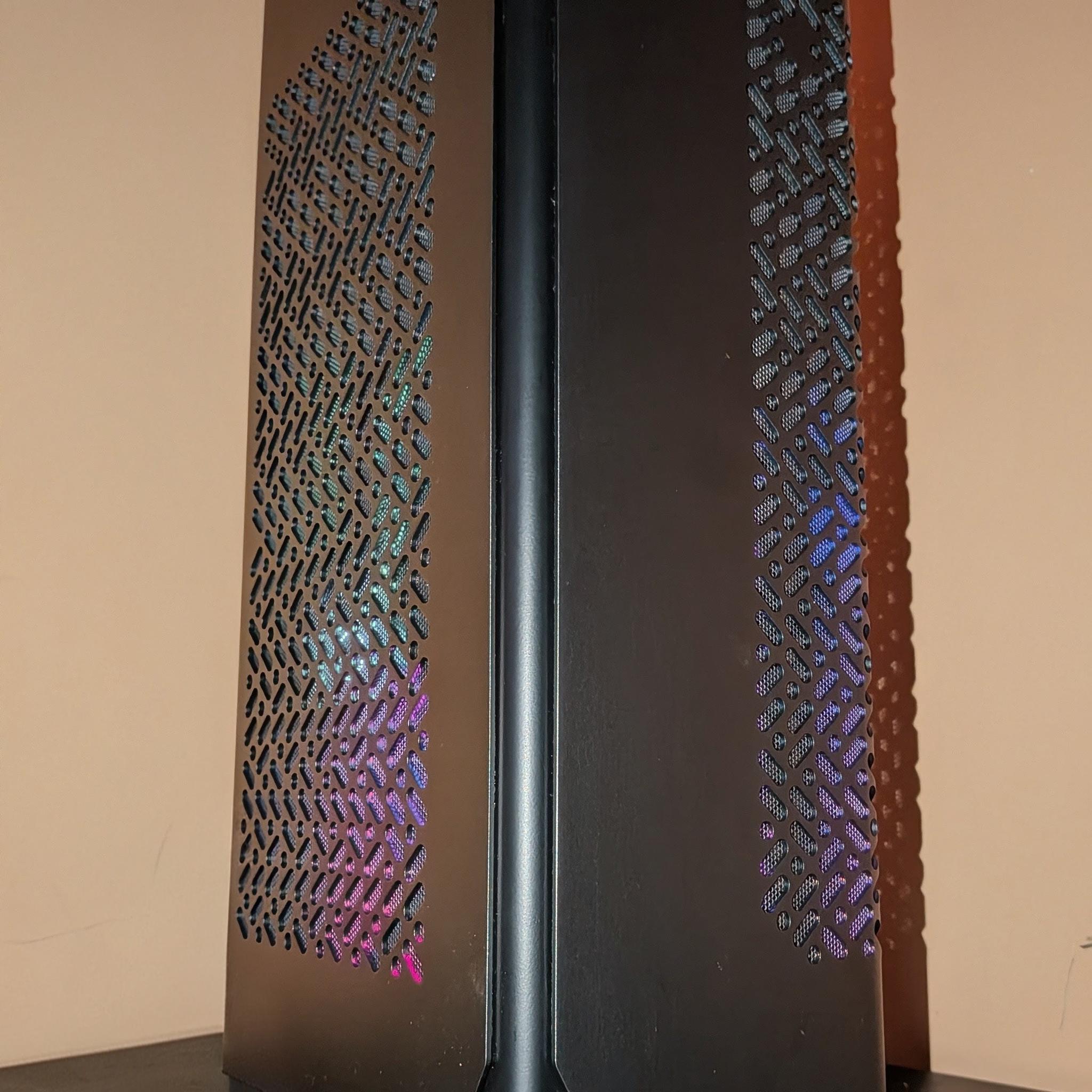 Ryzen 5 | RX 6600 XT 8GB | 1TB | 16GB | 850W PSU | ITX