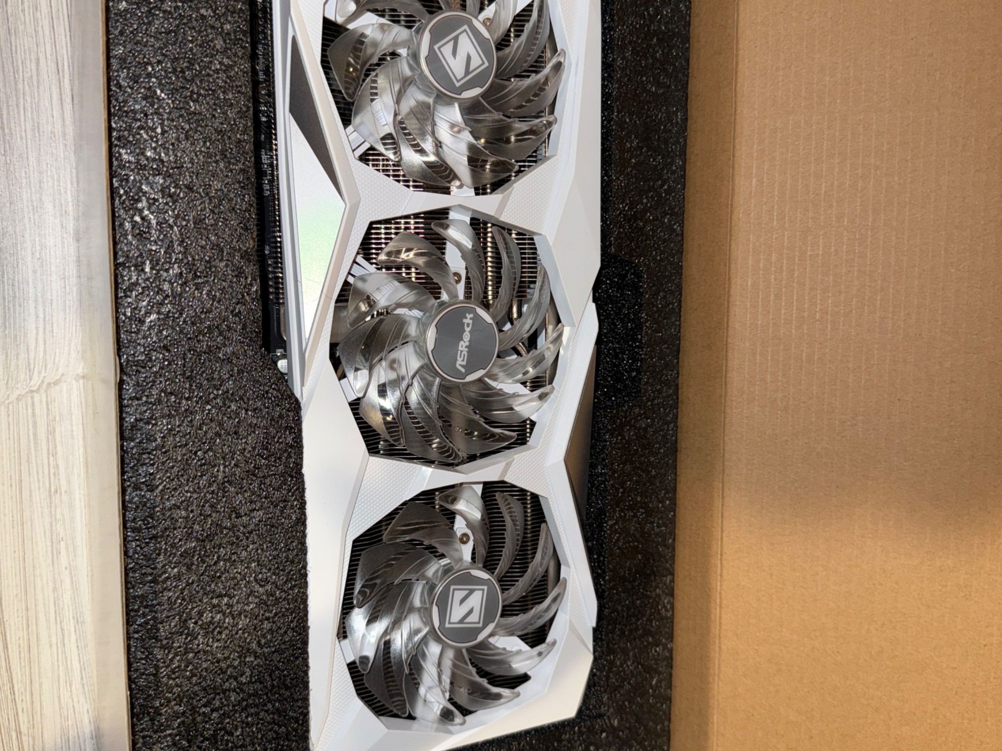 7900 GRE - ASROCK Steel Legend OC