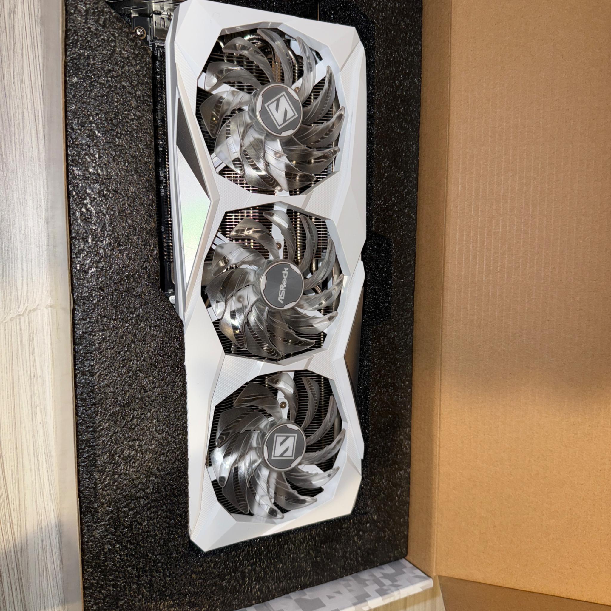 7900 GRE - ASROCK Steel Legend OC