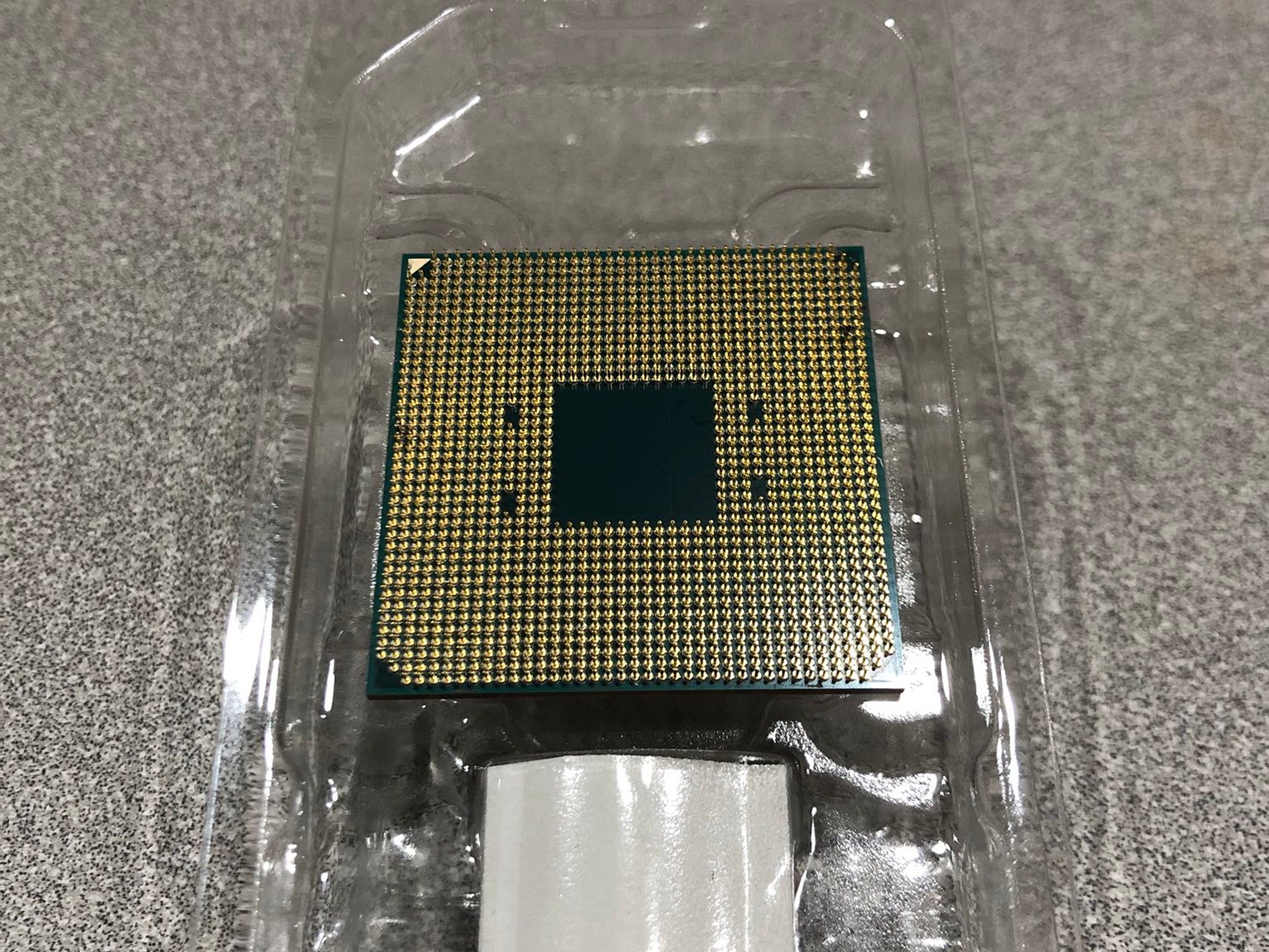 AMD Ryzen 7 3700X