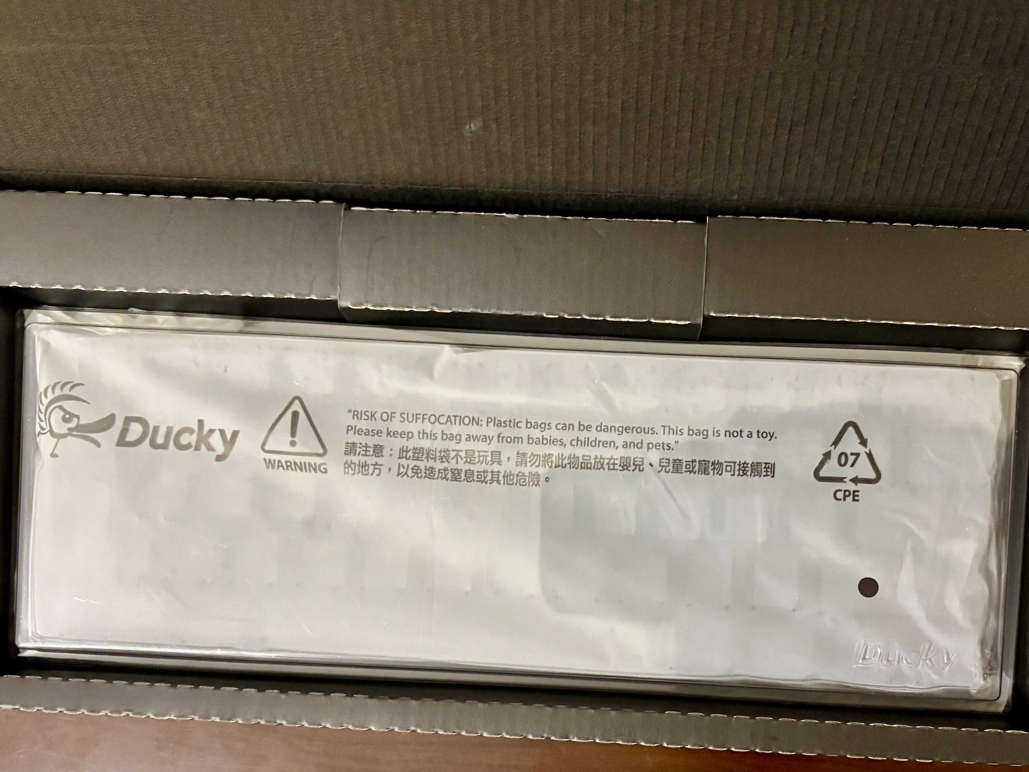 Ducky Mecha Mini - Cherry MX Silent Red