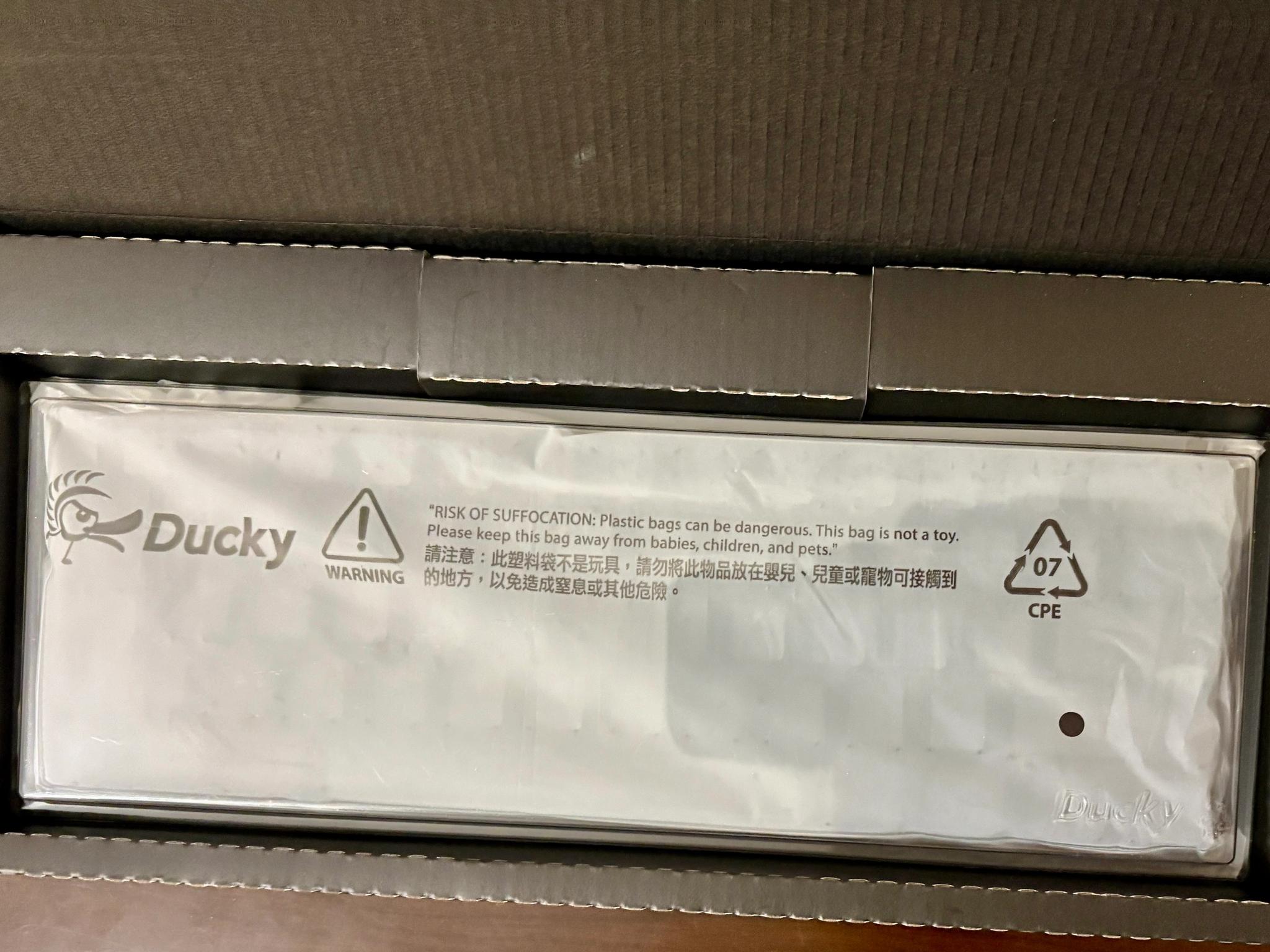 Ducky Mecha Mini - Cherry MX Silent Red