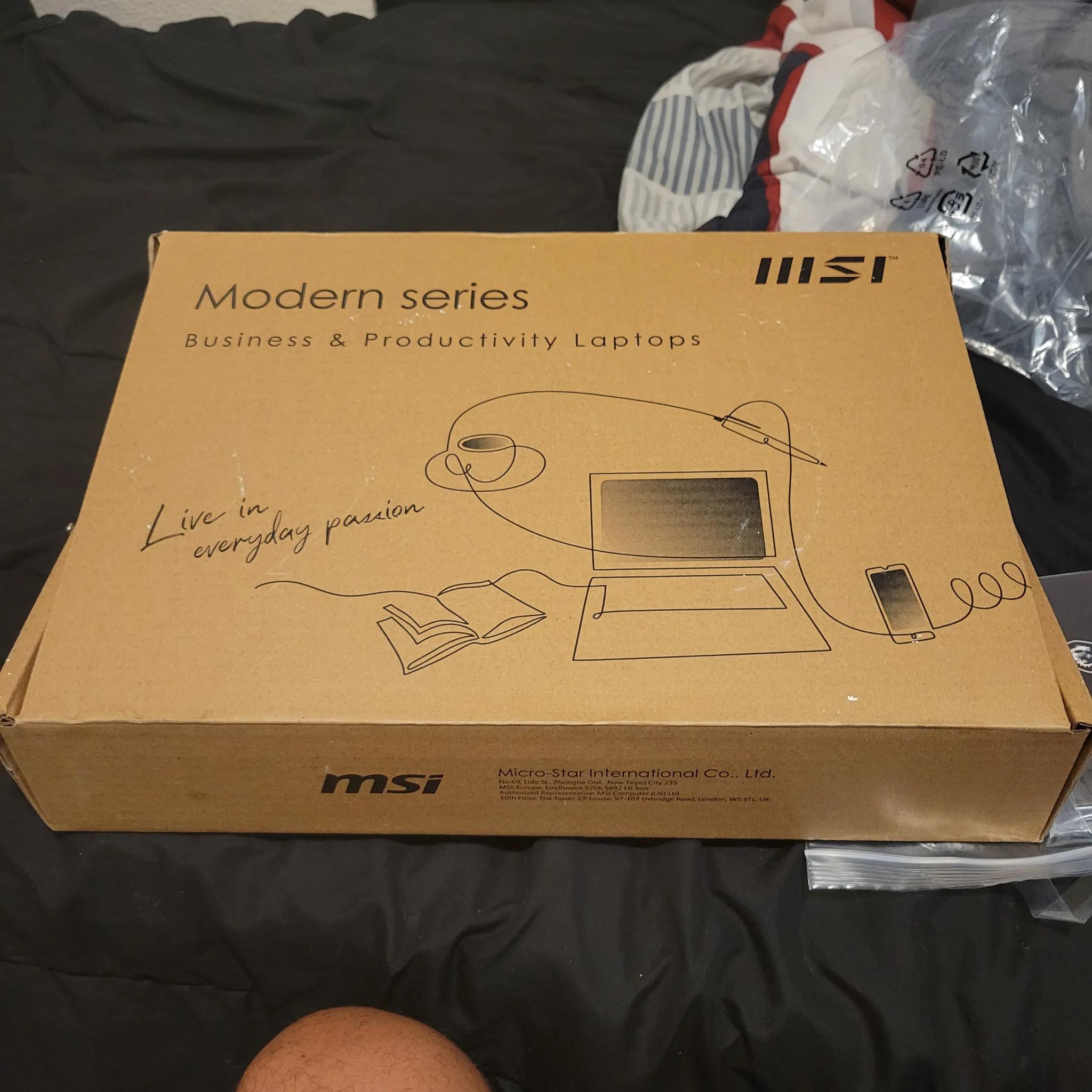 MSI Modern 14 14" Ultra Thin and Light Laptop AMD Ryzen 7-7730U 16 GB DDR4