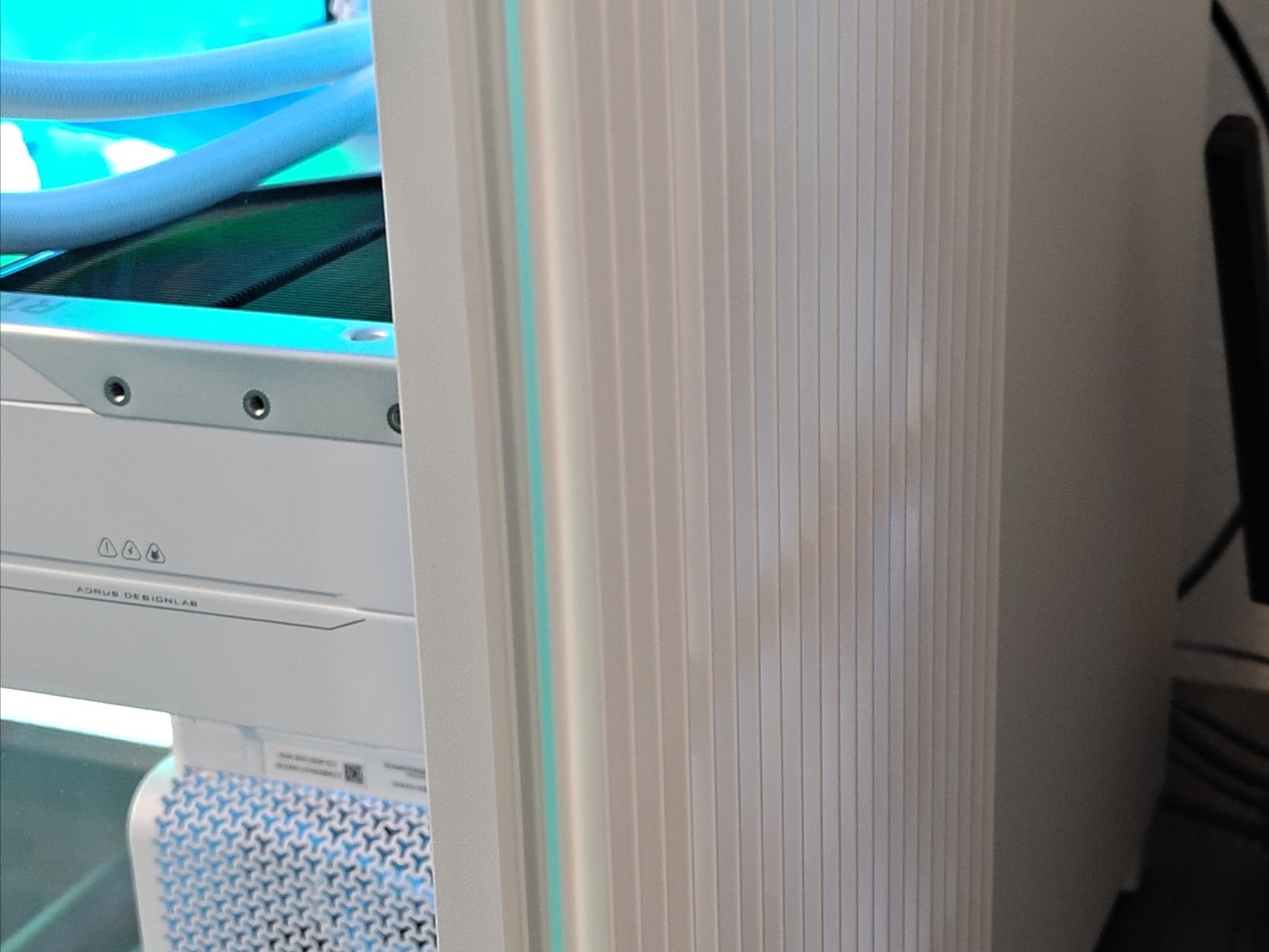 Maxedout Whiteout PC Build