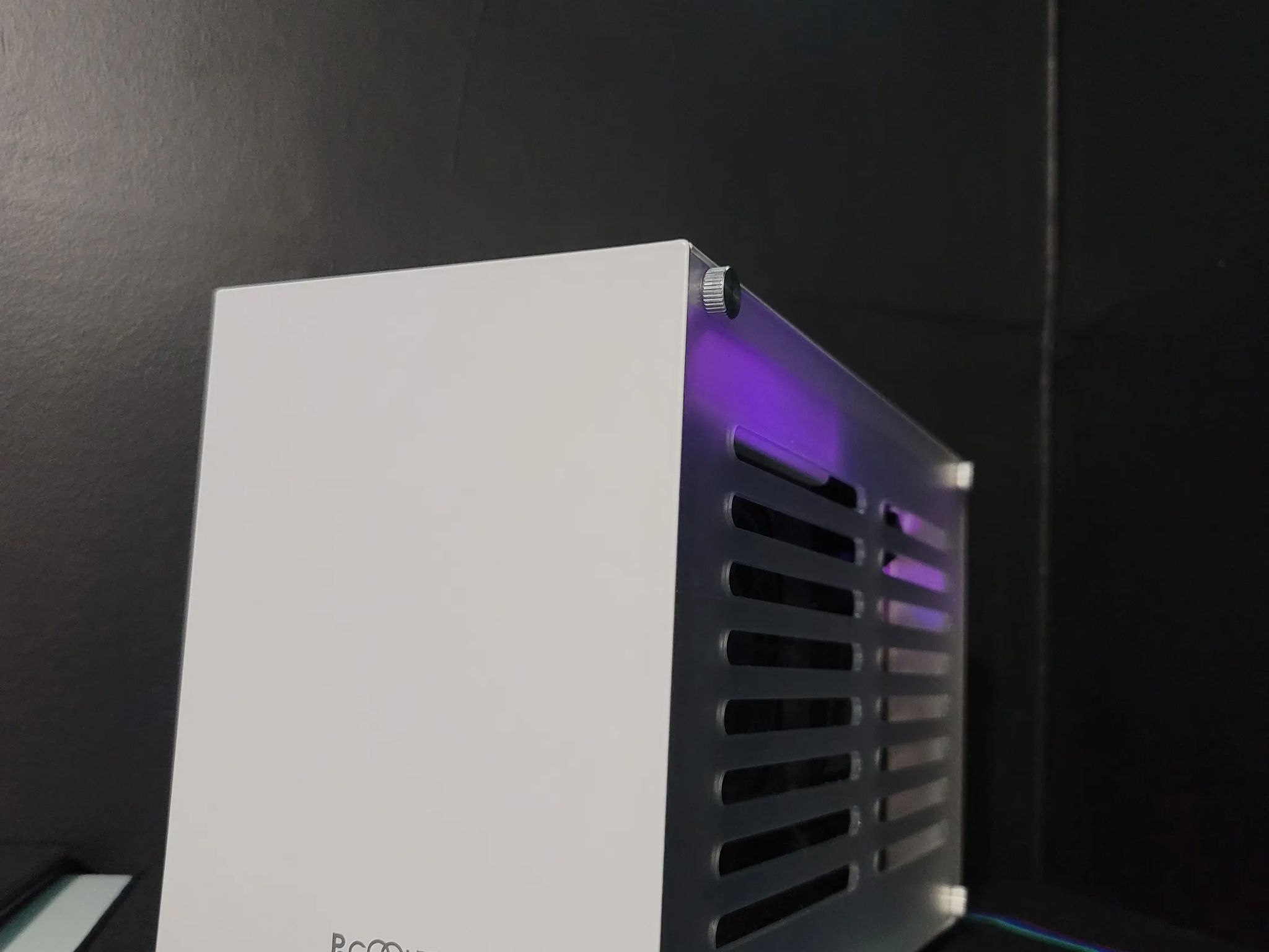 Tiny Tusker Build 1057 i5 5700XT