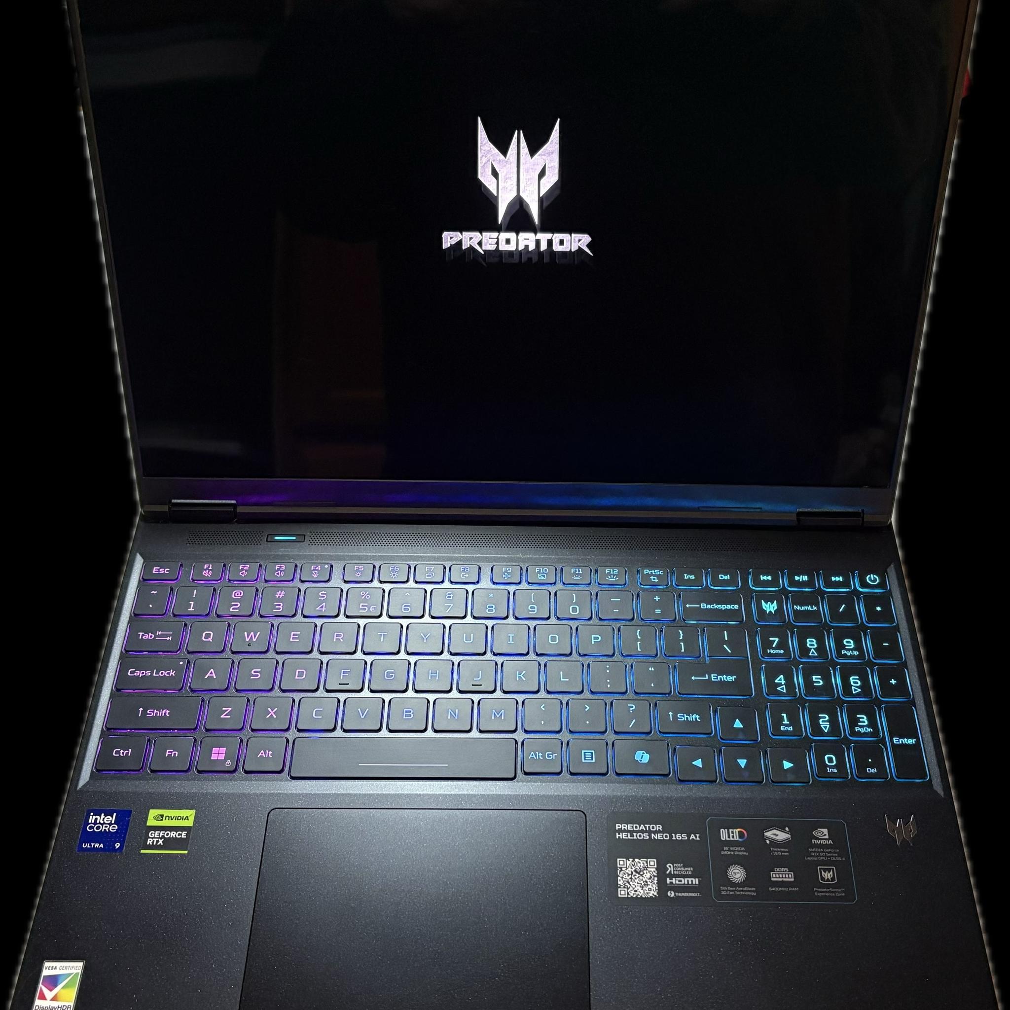Acer Predator Helios Neo 16s RTX 5070Ti Ultra 9 32GB 1TB QHD 240Hz OLED