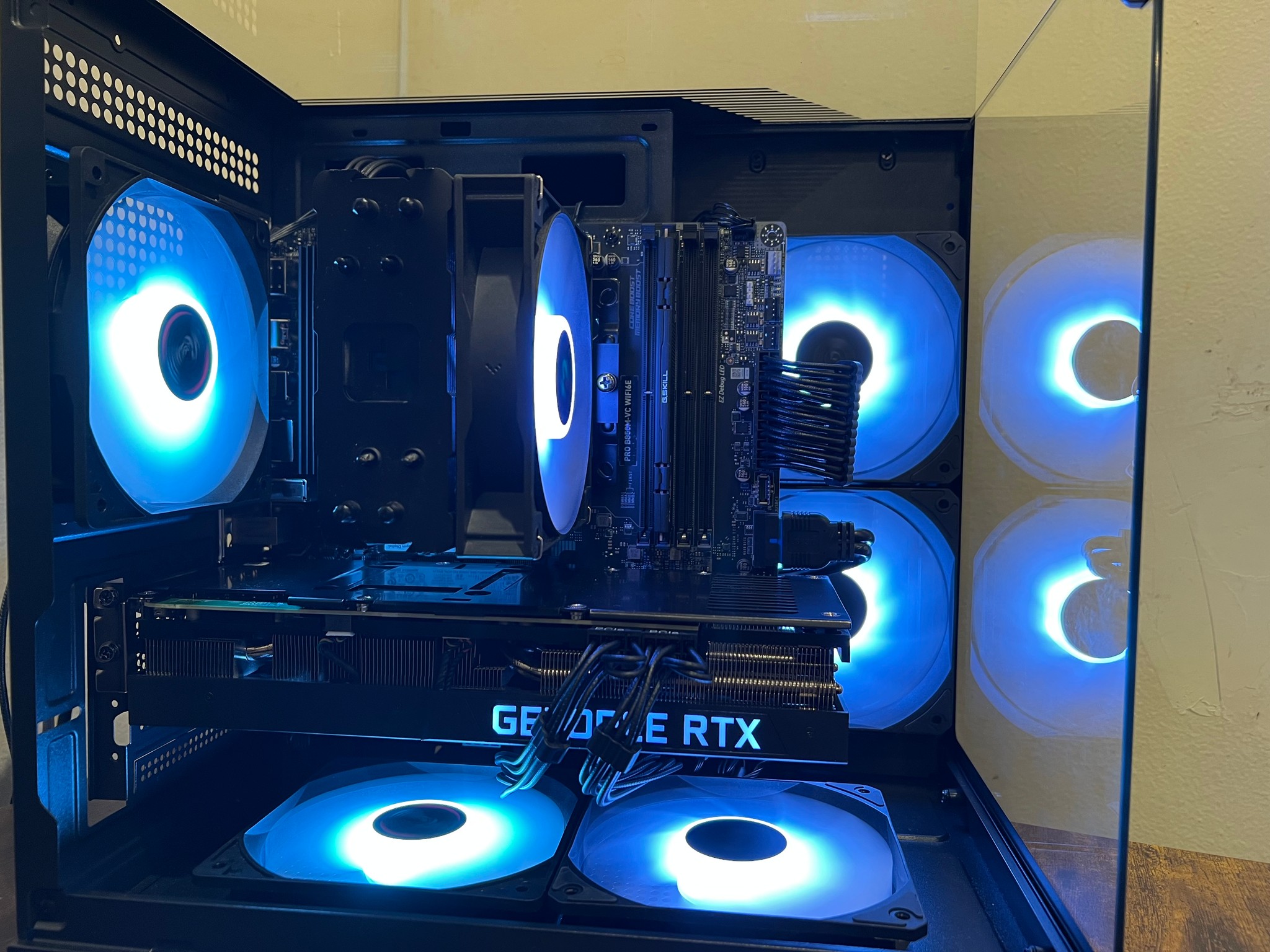 RTX 3080TI 12GB | Ryzen 5 7500X3D | 16gb RAM | 1tb Storage | Wifi and Bluetooth | 1440p Gaming PC.