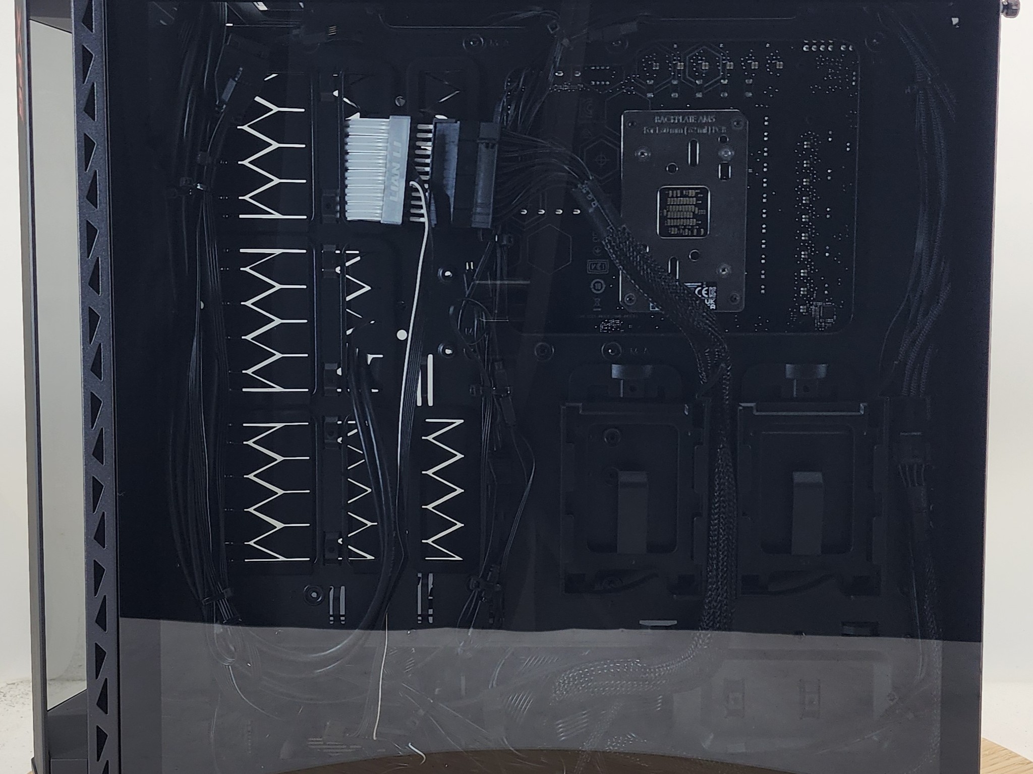 Gaming PC Ryzen 5 7600X 16GB RAM 1TB SSD RTX 5060  8GB Windows 11 Computer
