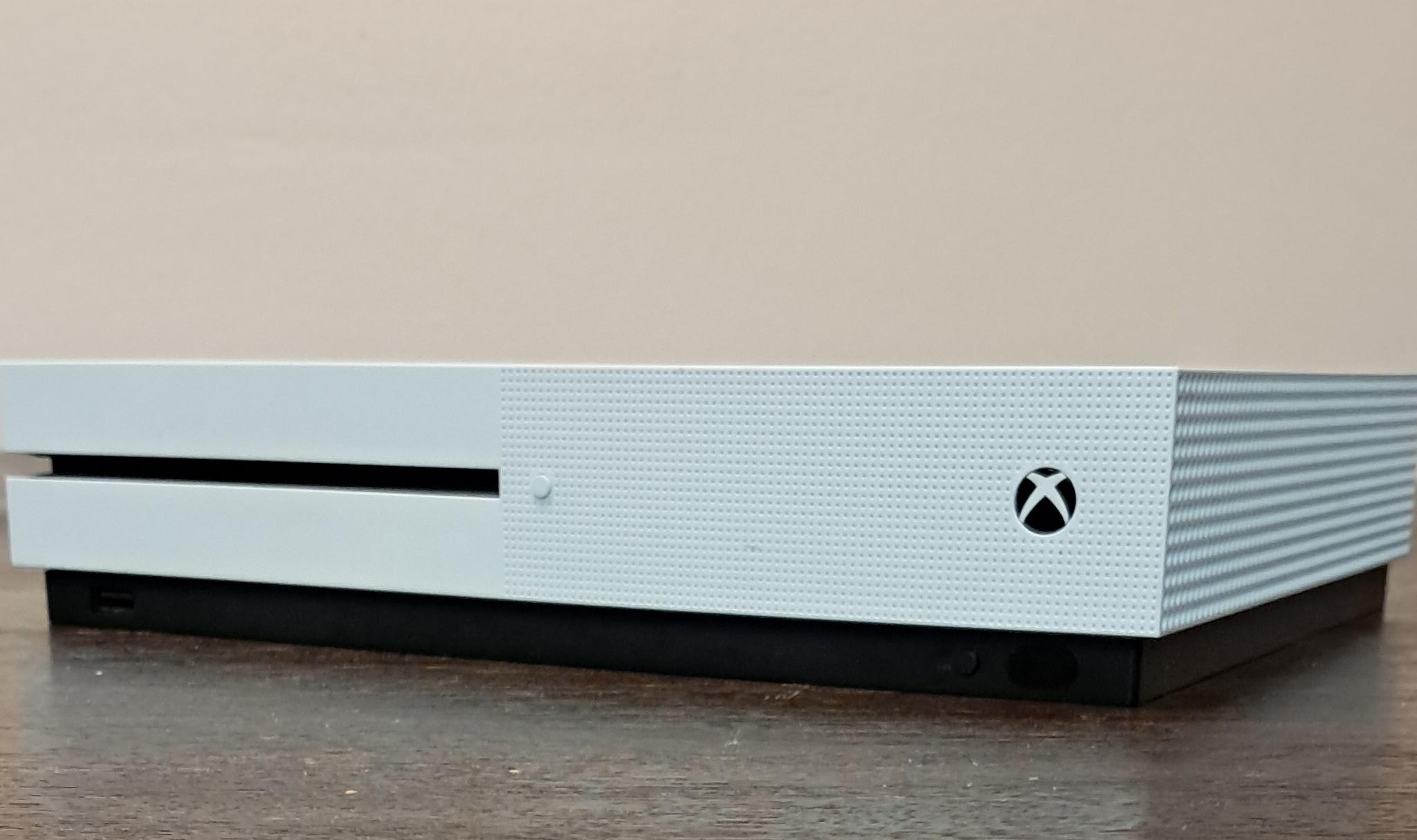 Xbox One S 500GB - White