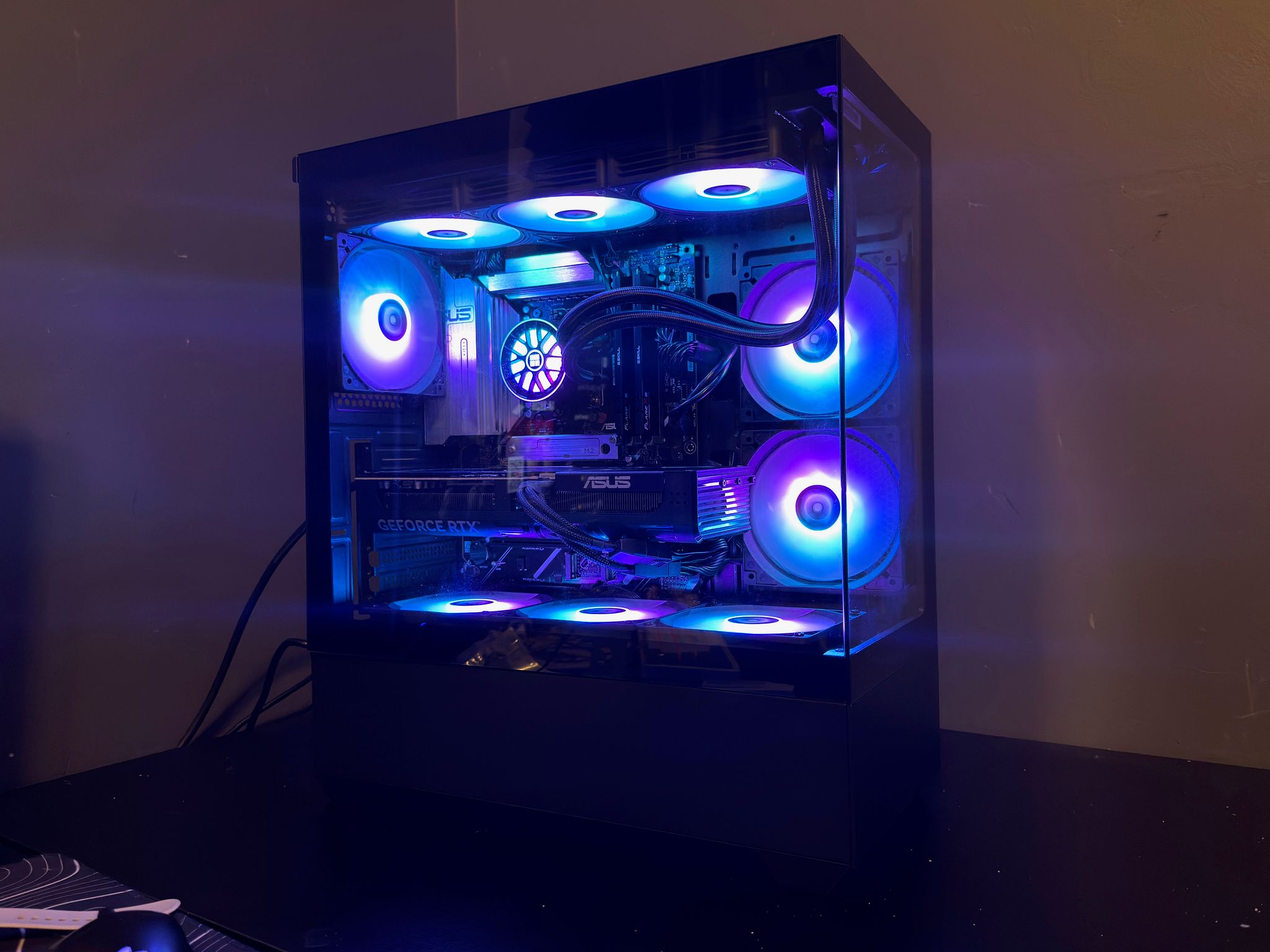 High End 5070/7600x3D/2TB/32GB DDR5 Gaming Pc