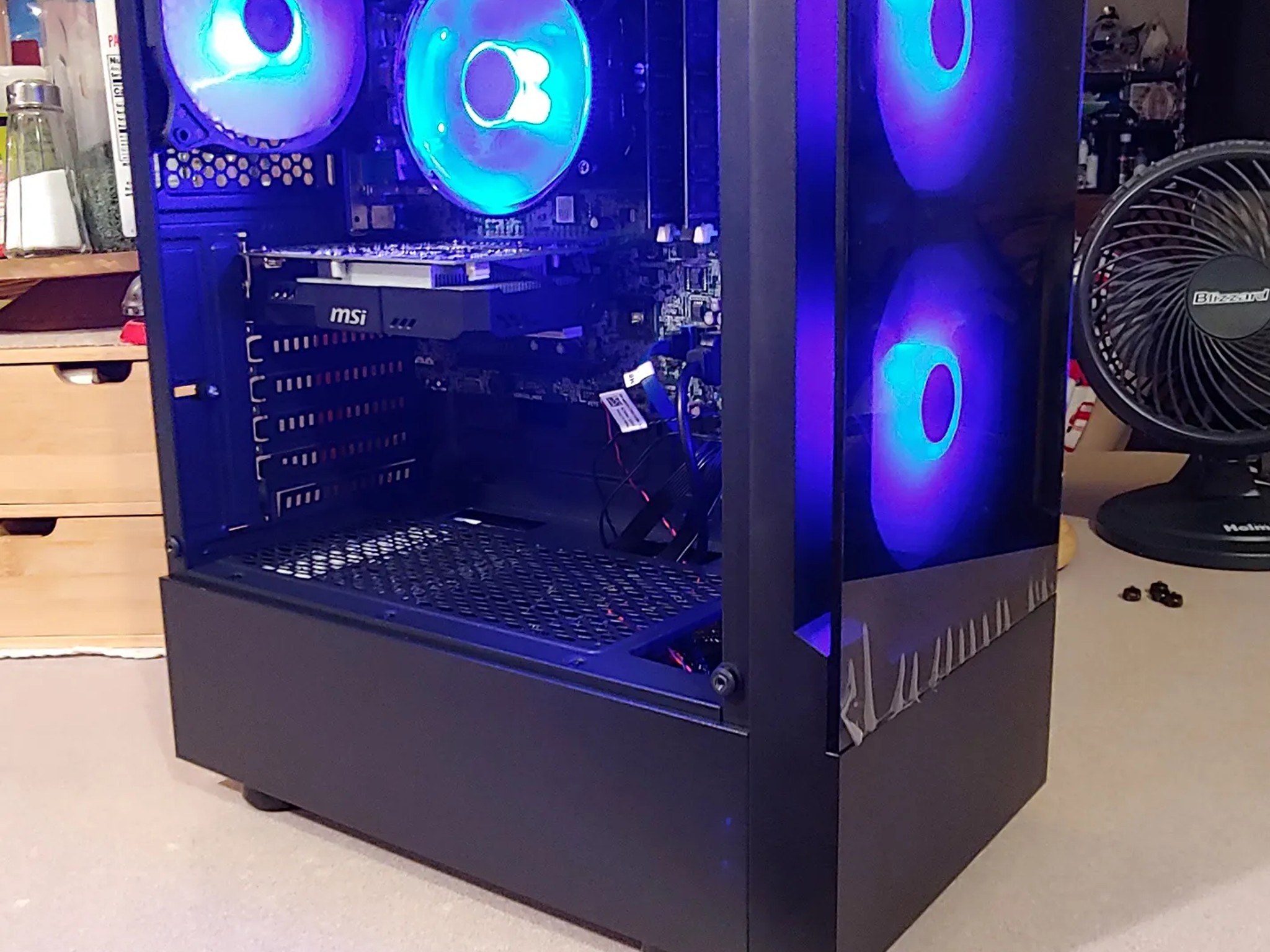 RGB BUDGET STARTER GAMING PC|MSI RADEON RX 560