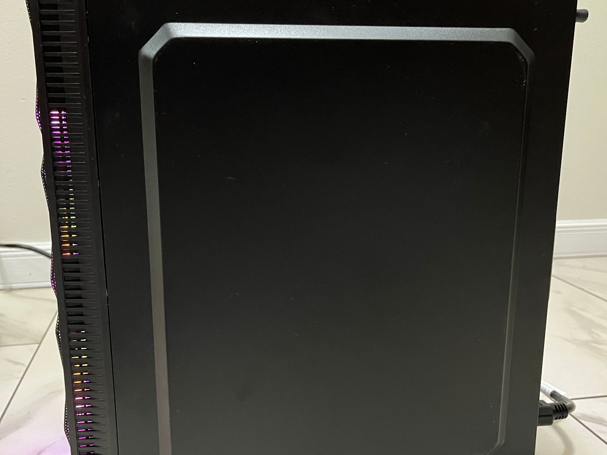 NVIDIA RTX 2060, Intel i7-6700k, 12GB RAM, 870 GB Storage, High FPS RGB Gaming PC w/ Wi-Fi & BT