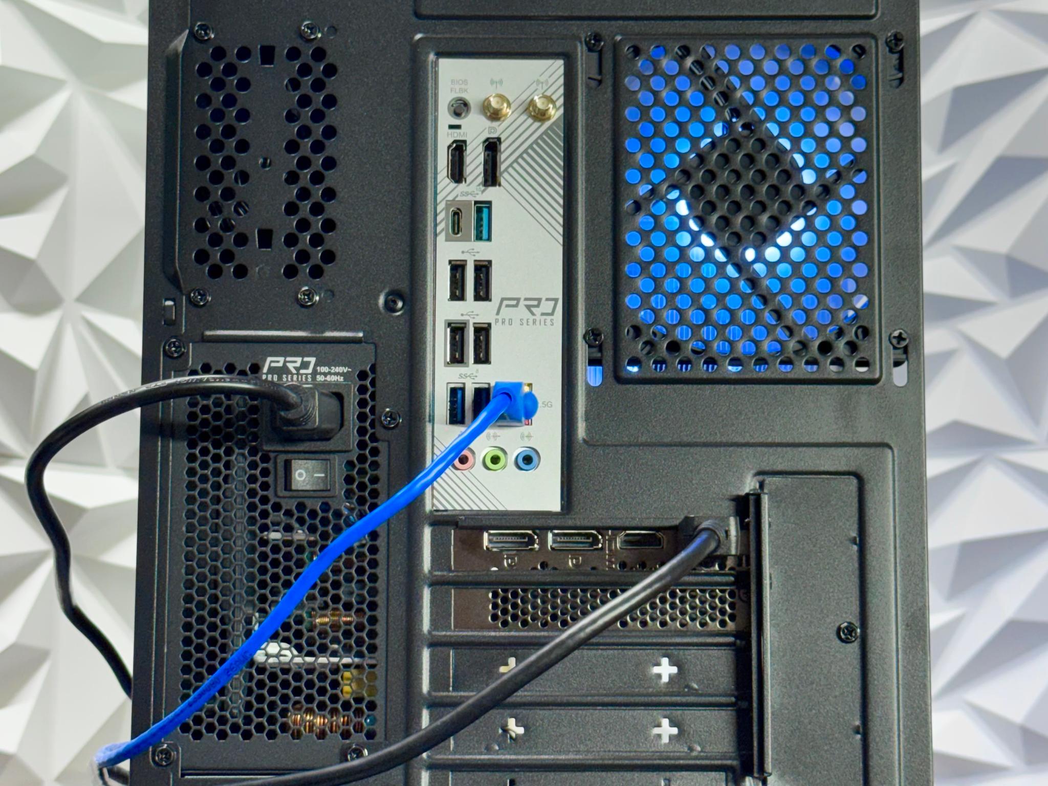 RTX 4060 / Ryzen 5 7600X / 16GB 6000MHz DDR5 Ram / 500GB Crucial