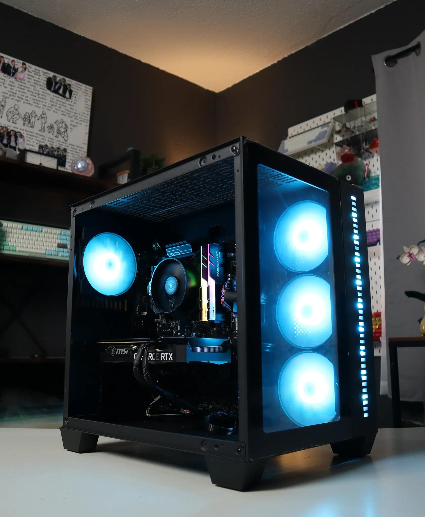 RTX 3060 | Ryzen 5 5600X | 16GB DDR4 RAM | 1TB NVME M.2 SSD