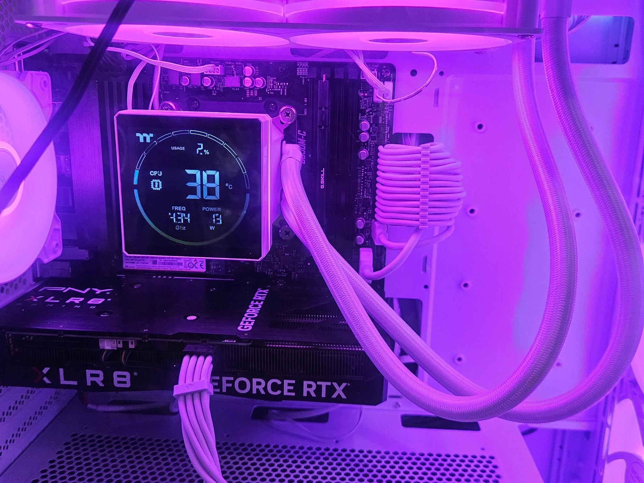 White Panda Gaming PC RTX 4060 Ti OC Ryzen 5 7500X3D 1TB NVMe DDR5 RGB