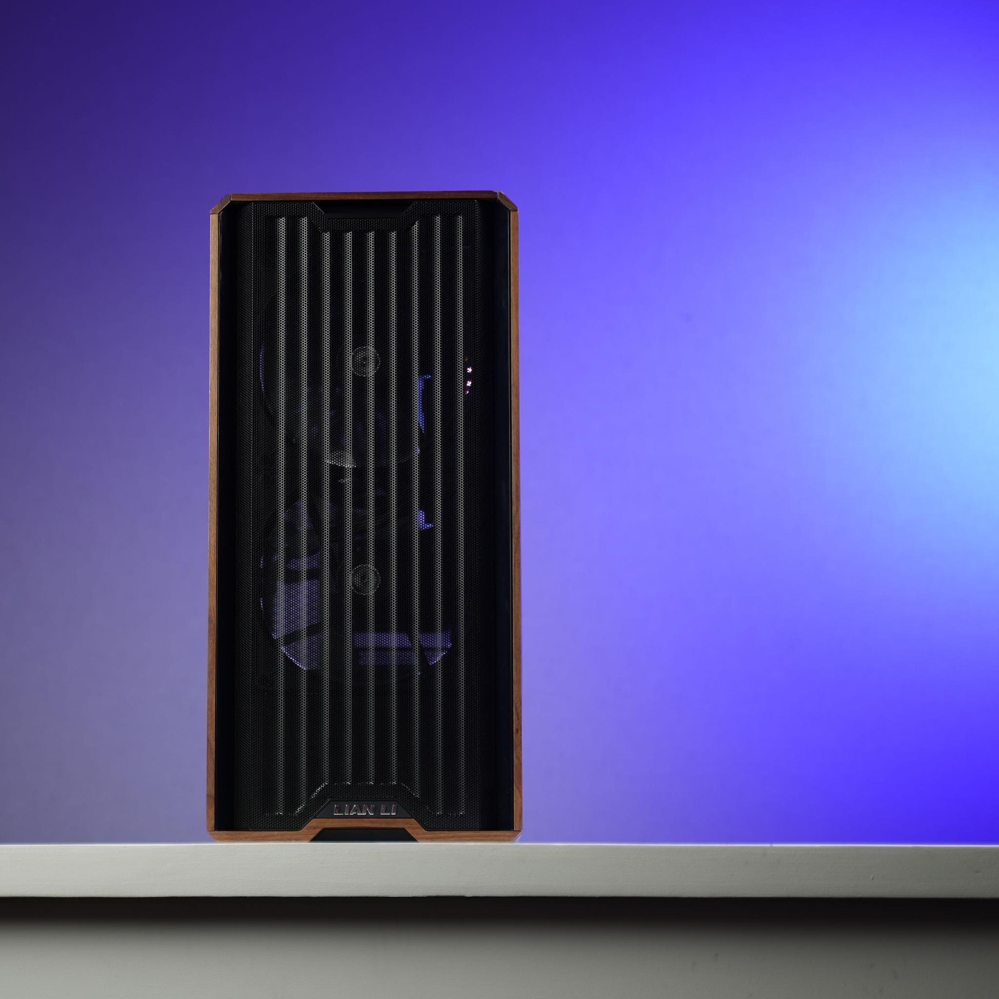 \ RF-01 / RTX 5070 Ti Intel Core Ultra 7 265F 32GB 2TB Windows 11 Workstation Gaming PC