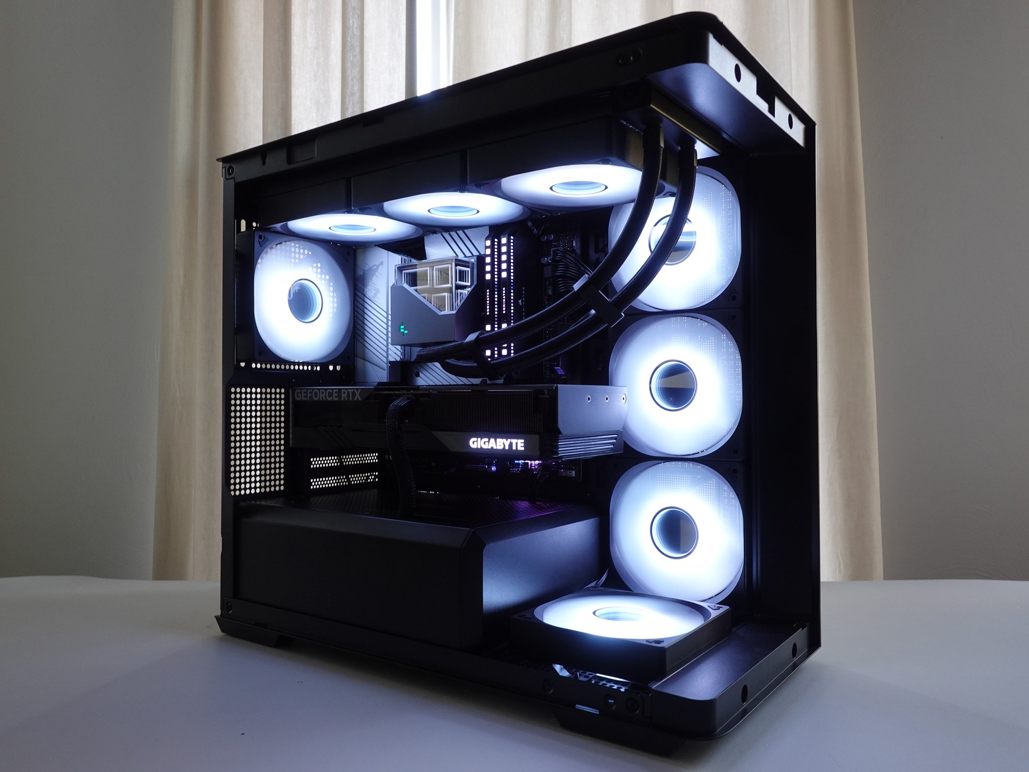 ⚫️🌀 Midnight Black Gaming PC Intel Core i5-13400F GIGABYTE GAMING OC 4070 32GB DDR5-5200 2TB NVMe