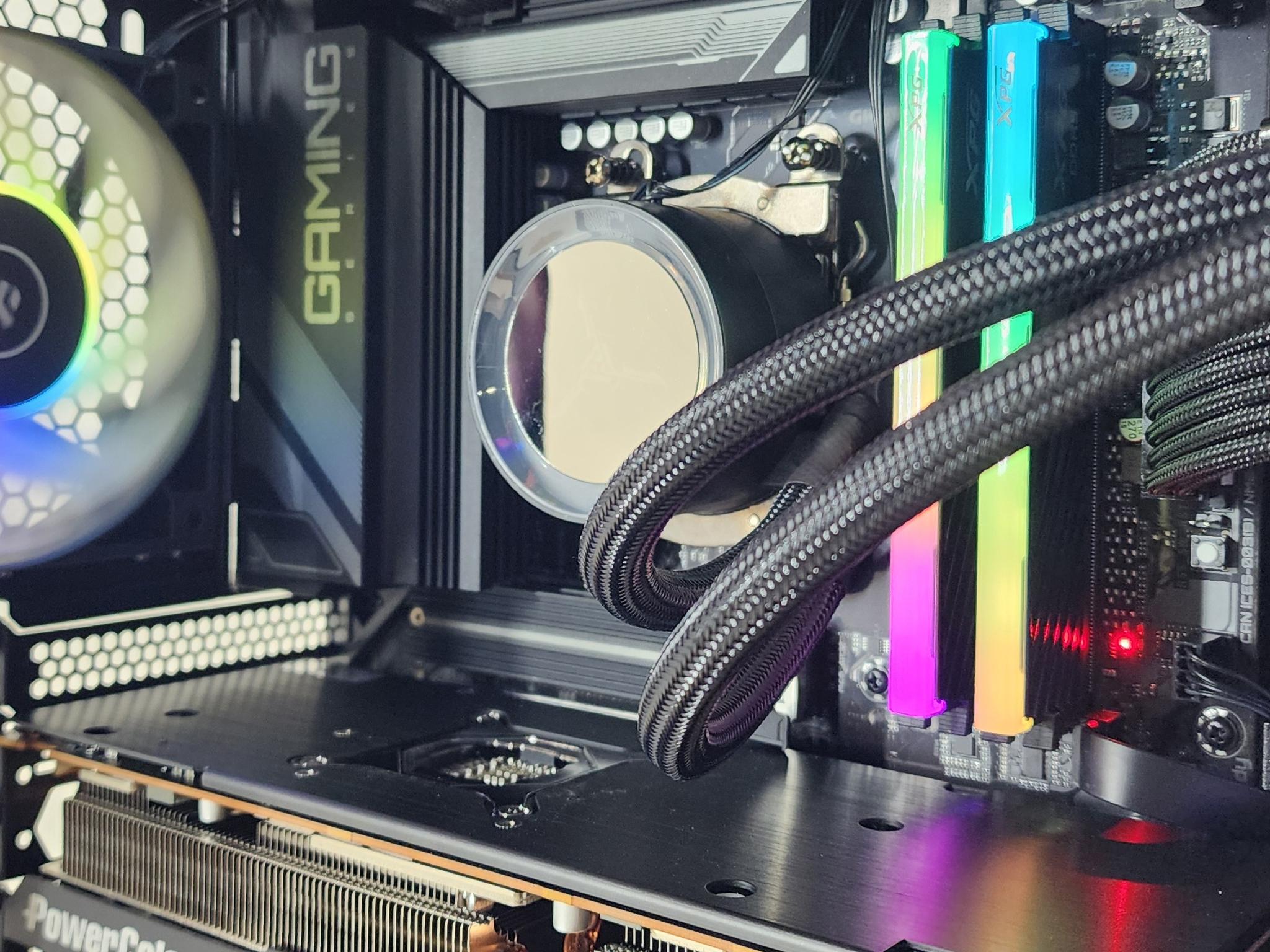 Gaming PC Ryzen 7 7800X3D 32GB RAM 1TB SSD RX 7800 XT 16GB Windows 11 Computer