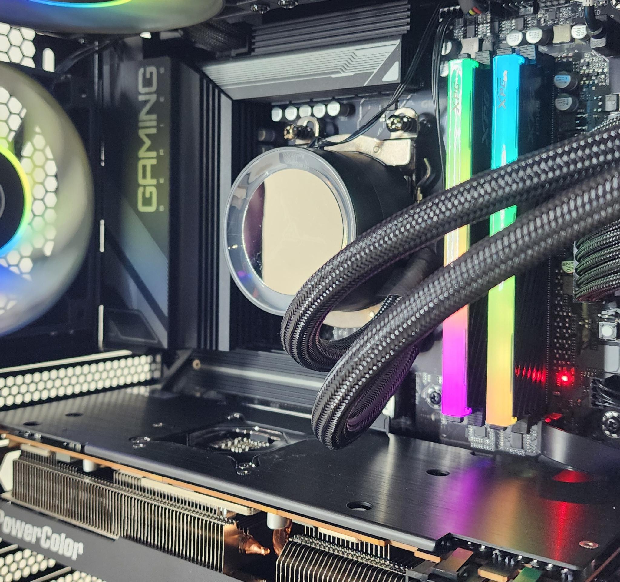 Gaming PC Ryzen 7 7800X3D 32GB RAM 1TB SSD RX 7800 XT 16GB Windows 11 Computer