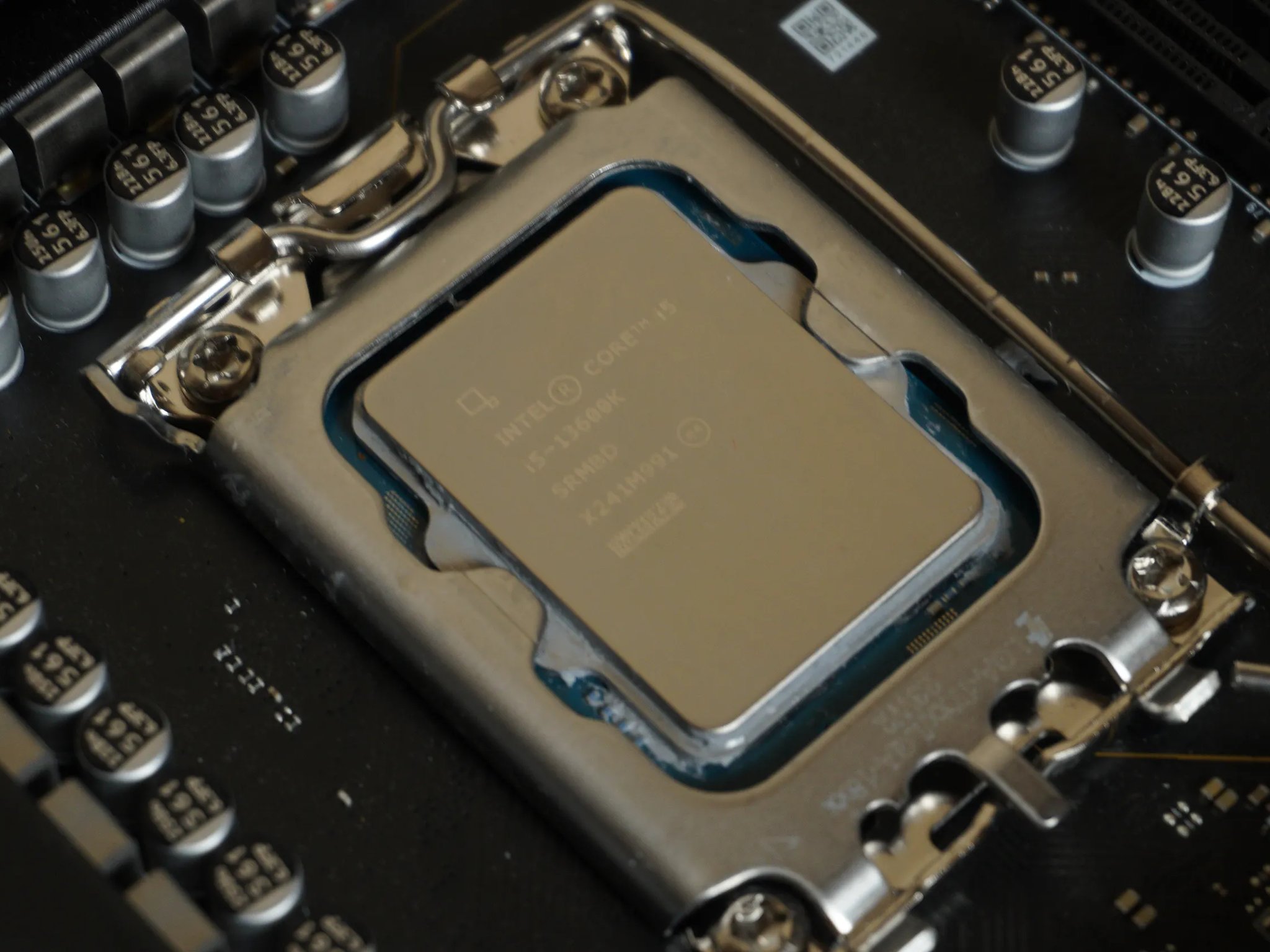 i5 13600k + MSI z790 Tomahawk Wifi DDR4