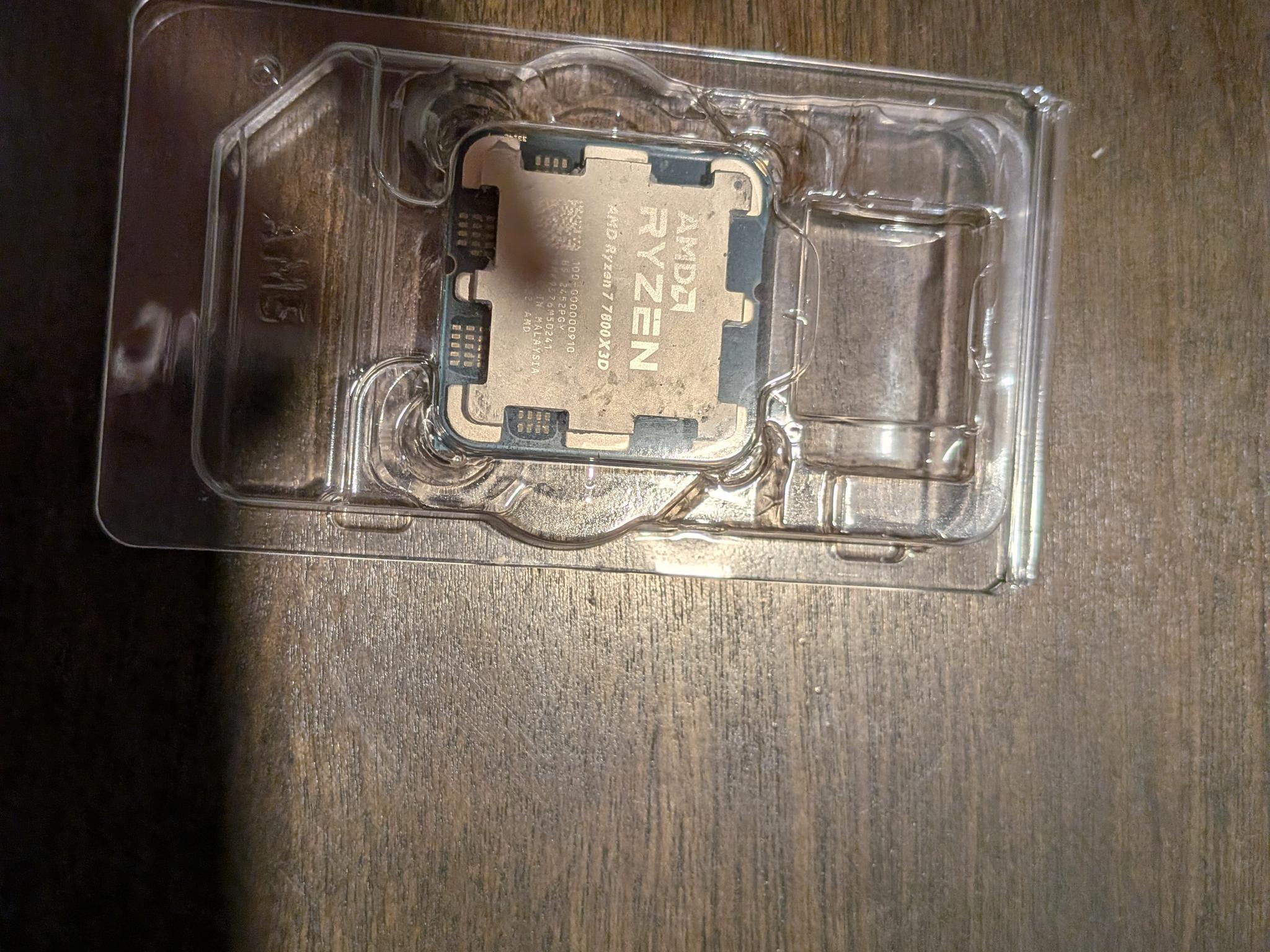 Ryzen 7 7800X3D - Used, Like New w/ Original Packaging