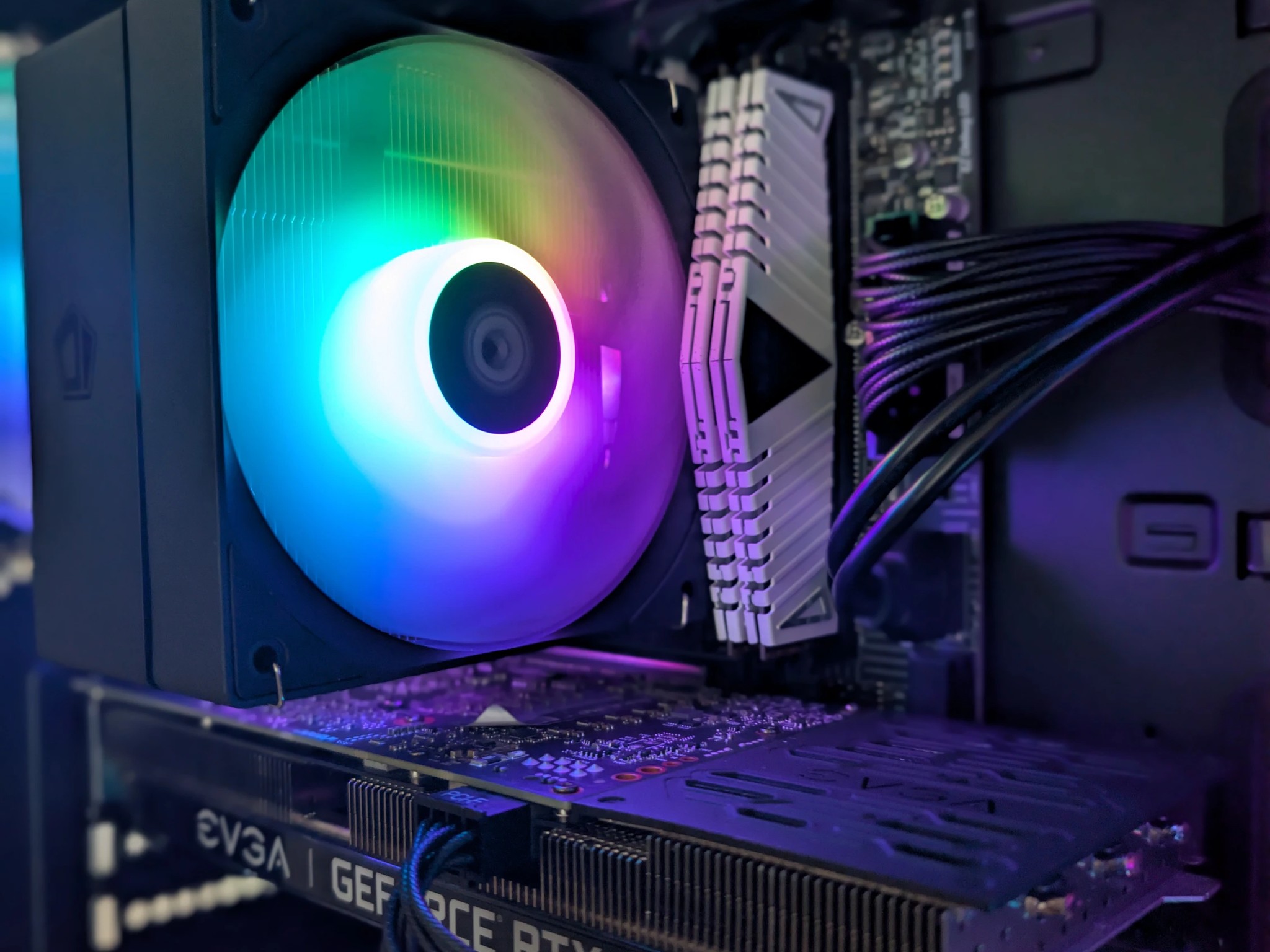 FAST RTX 2070 + i5 Custom RGB Gaming PC