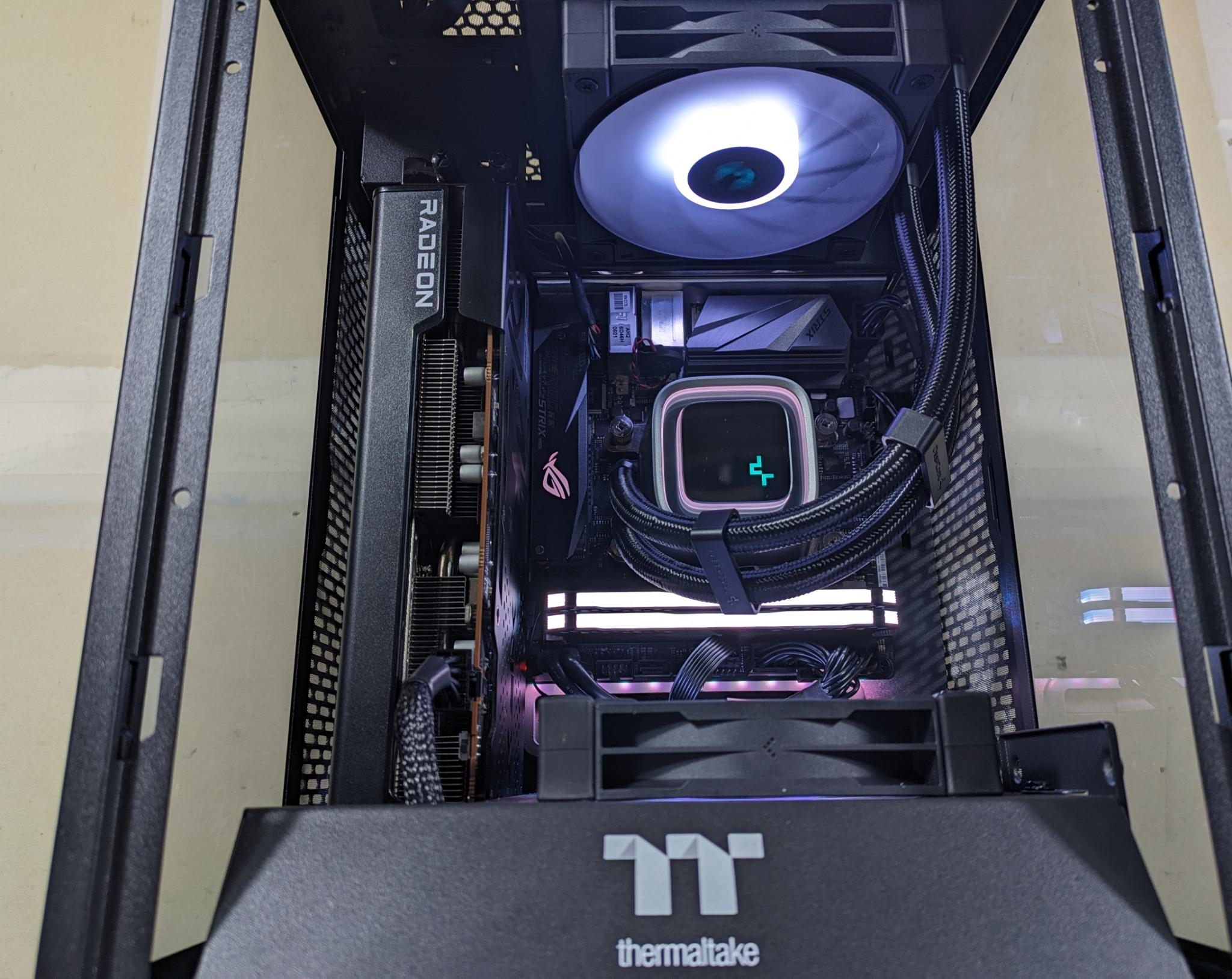 Thermaltake Tower 100 ITX Gaming PC | Ryzen 5 3600 | RX 6600 XT | 1 TB M.2