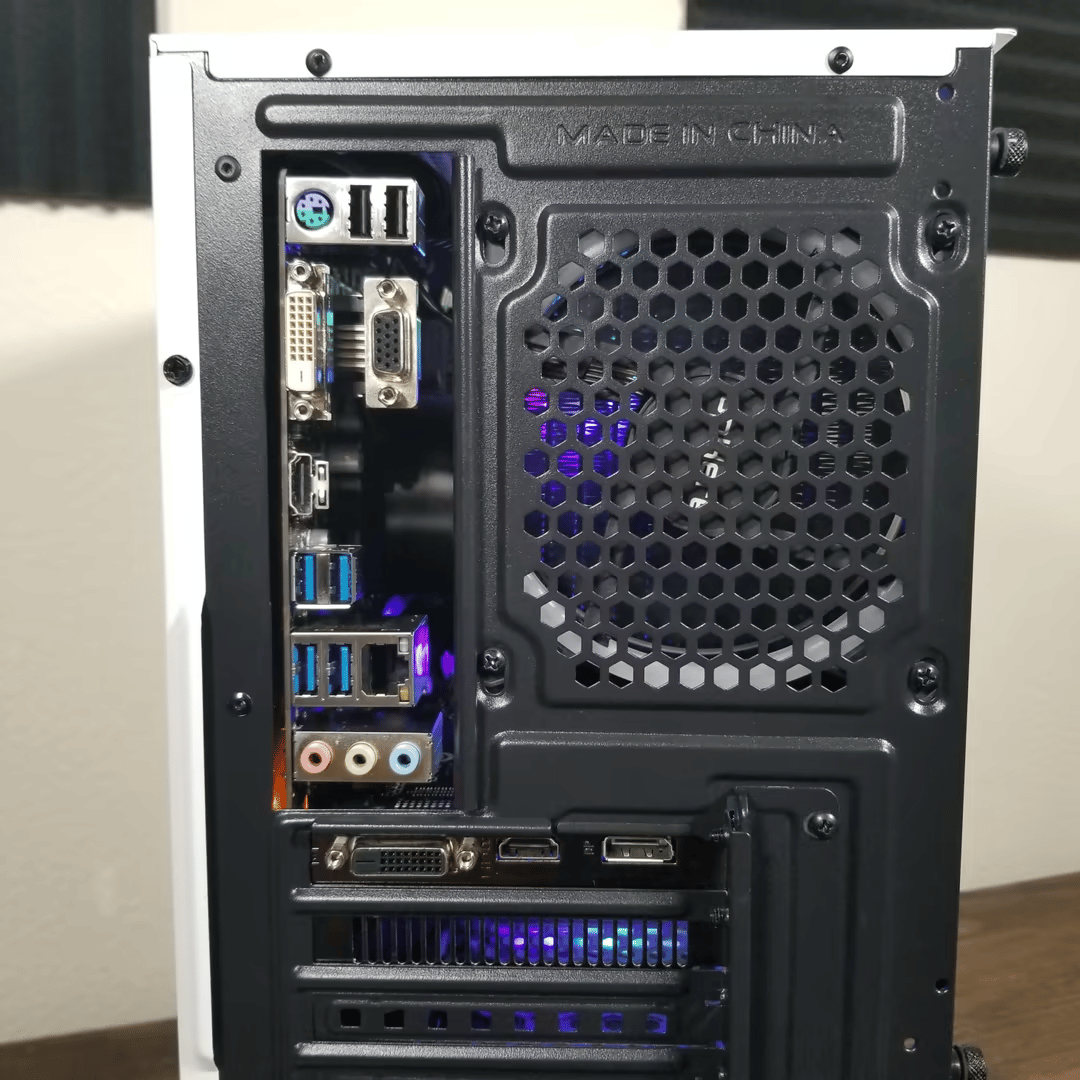 Intel Core i5 9400F // MSI GeForce GTX 1060 // PNY Anarchy 16GB
