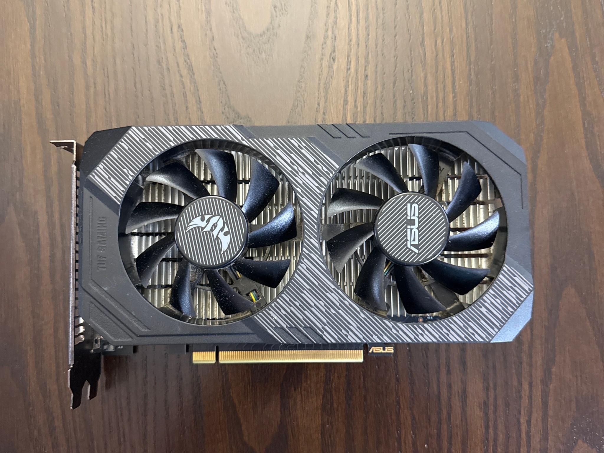 Asus TUF gtx 1650 4g (No pcie connector required)