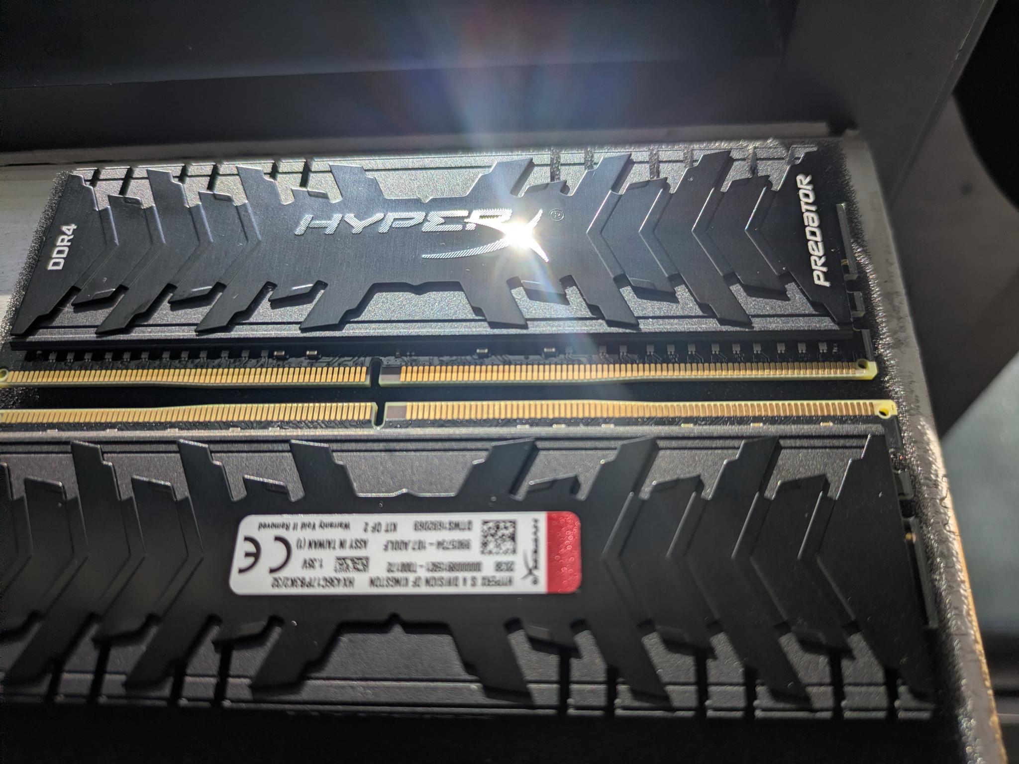 Kingston HyperX Predator 32GB DDR4-3600MHz CL17 288-pin UDIMM (2x16GB)