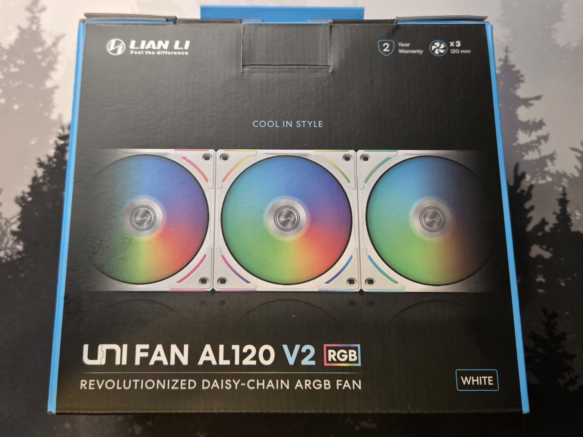 Lian Li UNI FAN AL120 V2 (3-Pack) (White Edition)