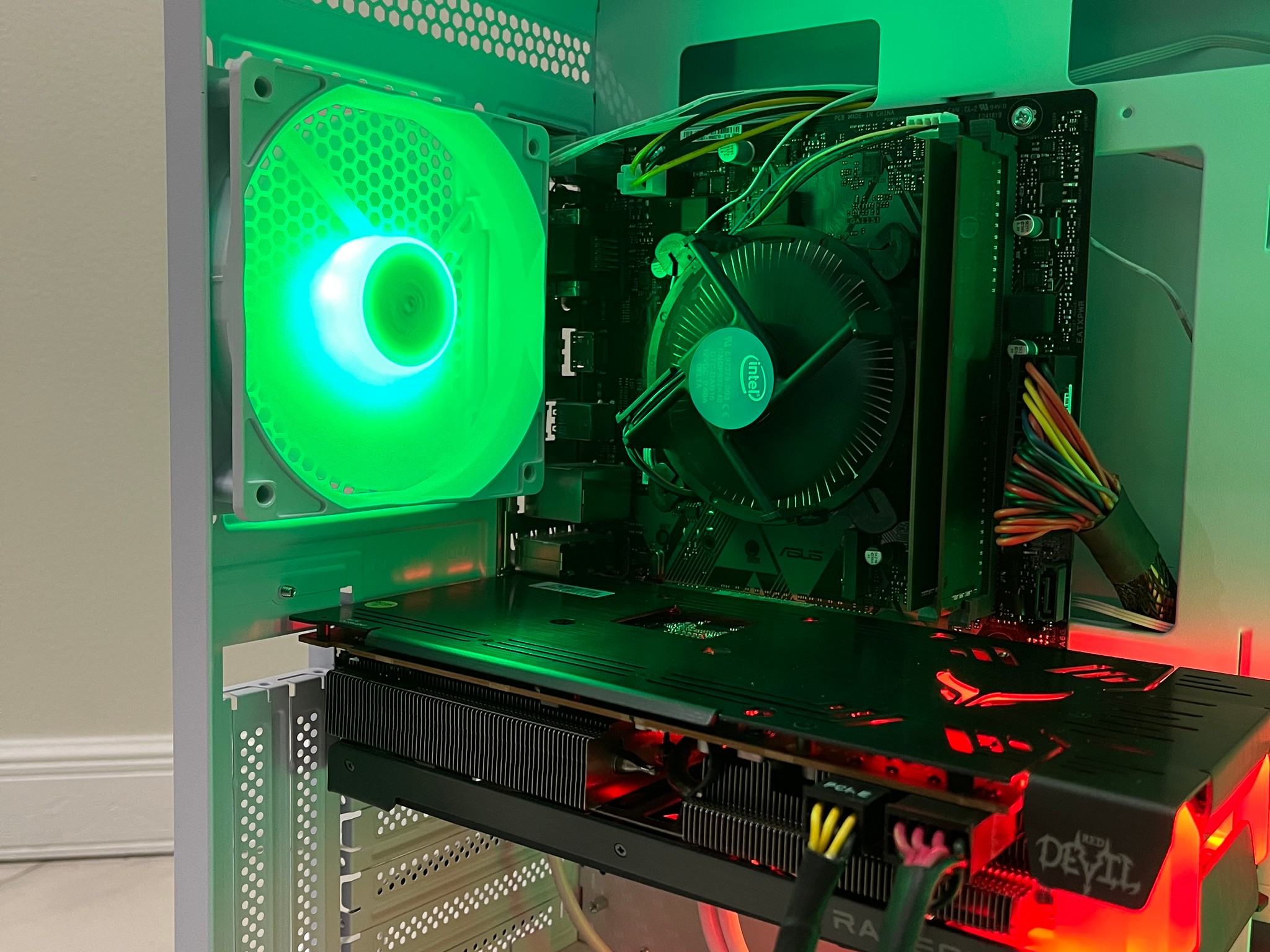 AMD RX 6600 XT, Intel Core i5-9400, 16GB RAM, 500 GB SSD, High FPS Gaming PC w/ Wi-Fi & BT