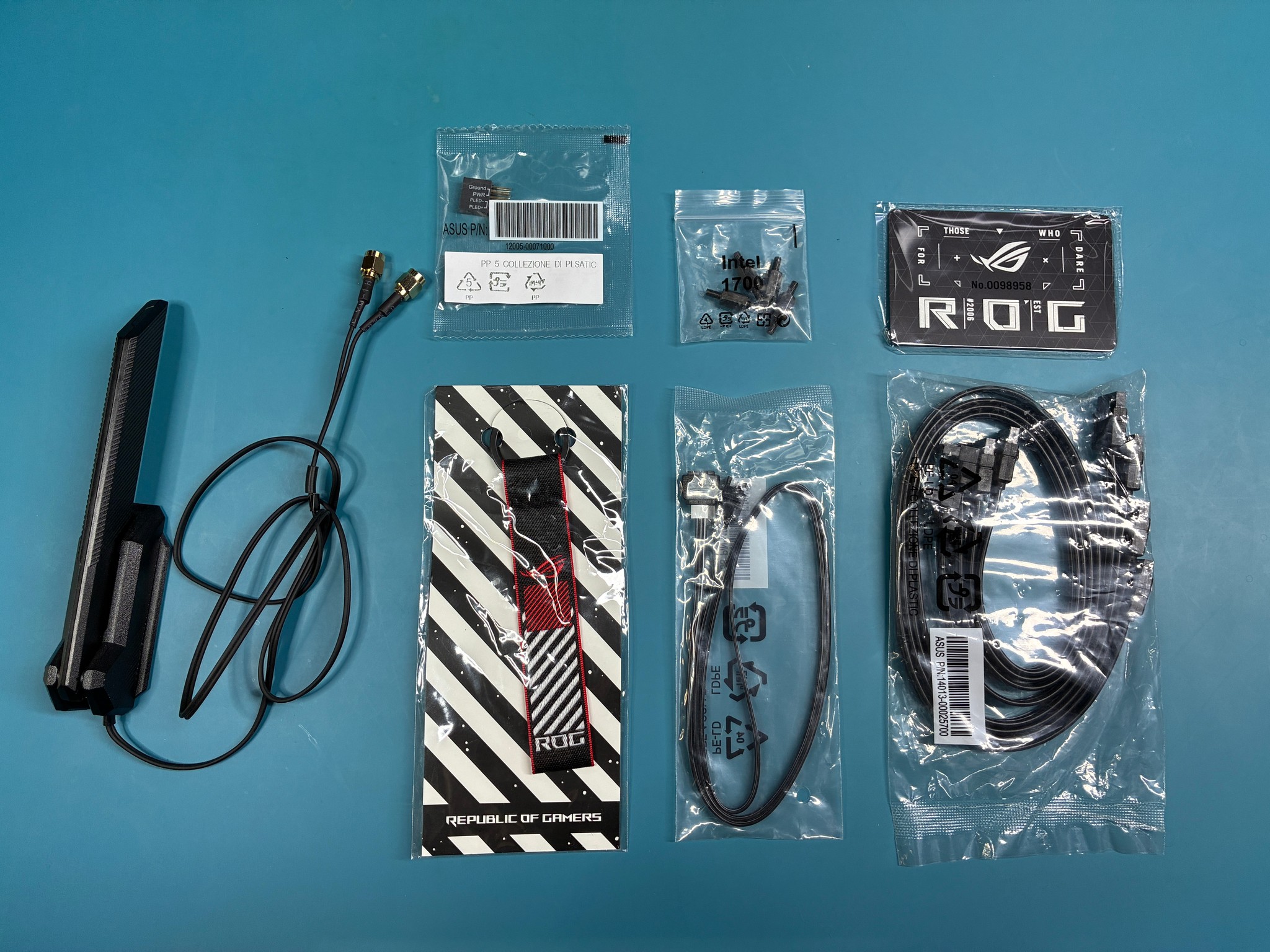 ASUS ROG Maximus Z790 Hero + Mushkin Vortex 2TB SSD + Win 11 Pro Retail