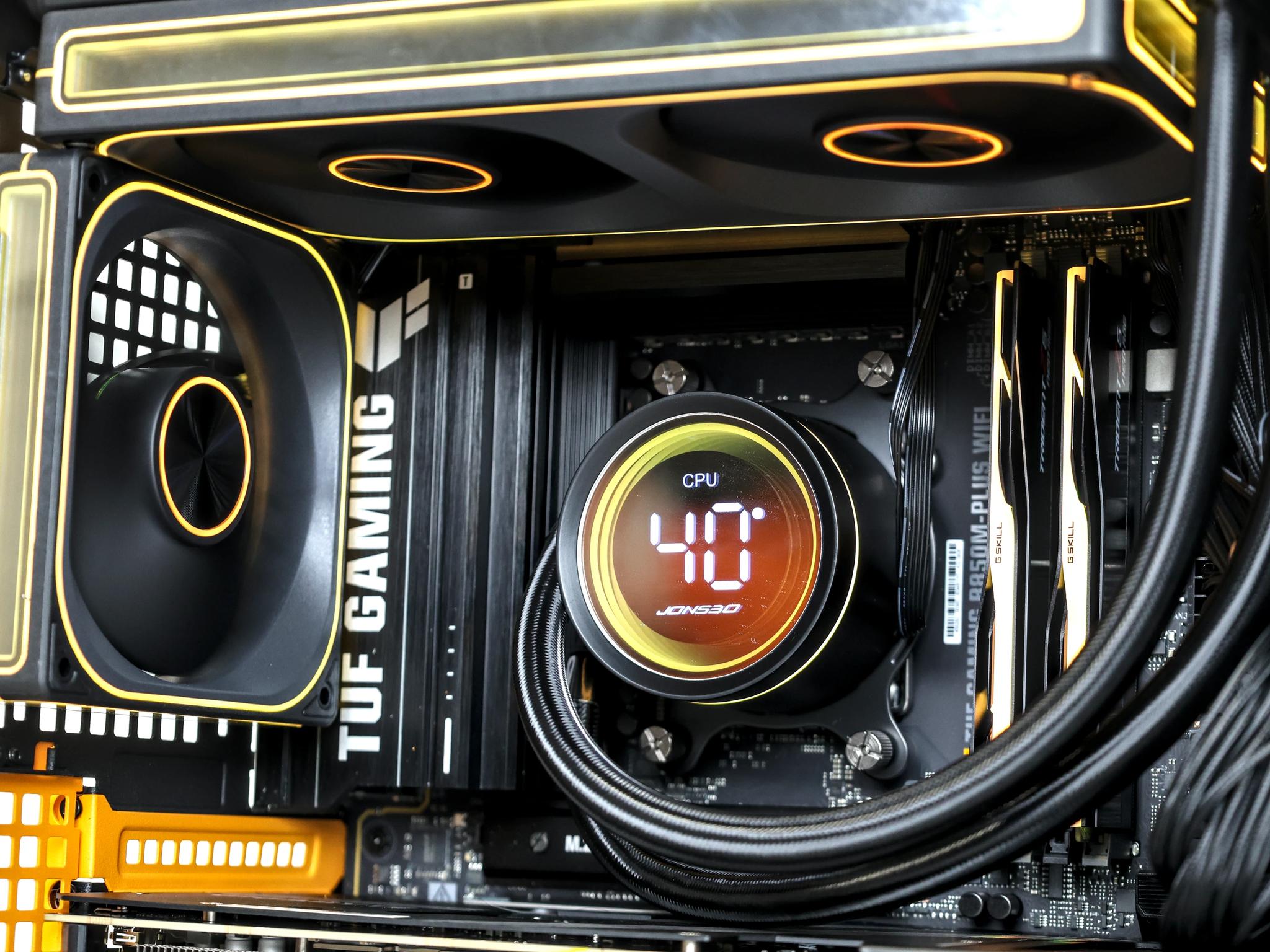 I Feel Orange - Compact 20L 9850X3D+ 5080 Build