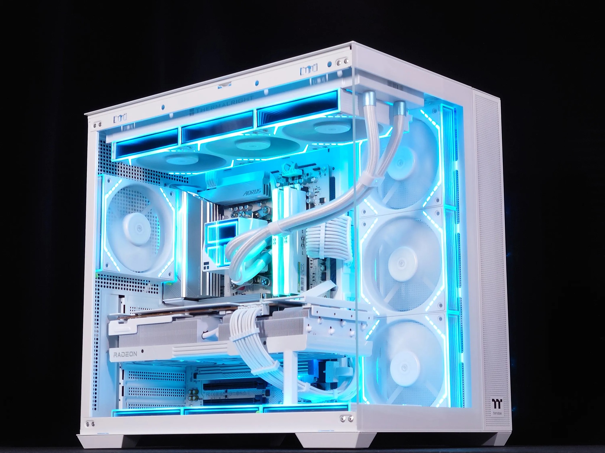 🤍🐻‍❄️Extreme Gaming PC❄️ AMD RX 7900 XT 20GB❄️AMD Ryzen 7 8700F❄️ 32GB DDR5 Ram❄️2TB NVME SSD