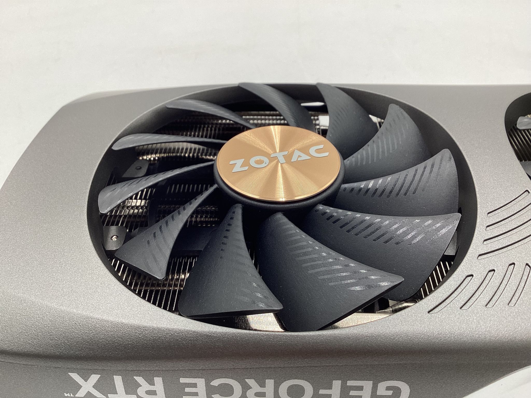 ZOTAC GAMING GeForce RTX 4070 SUPER