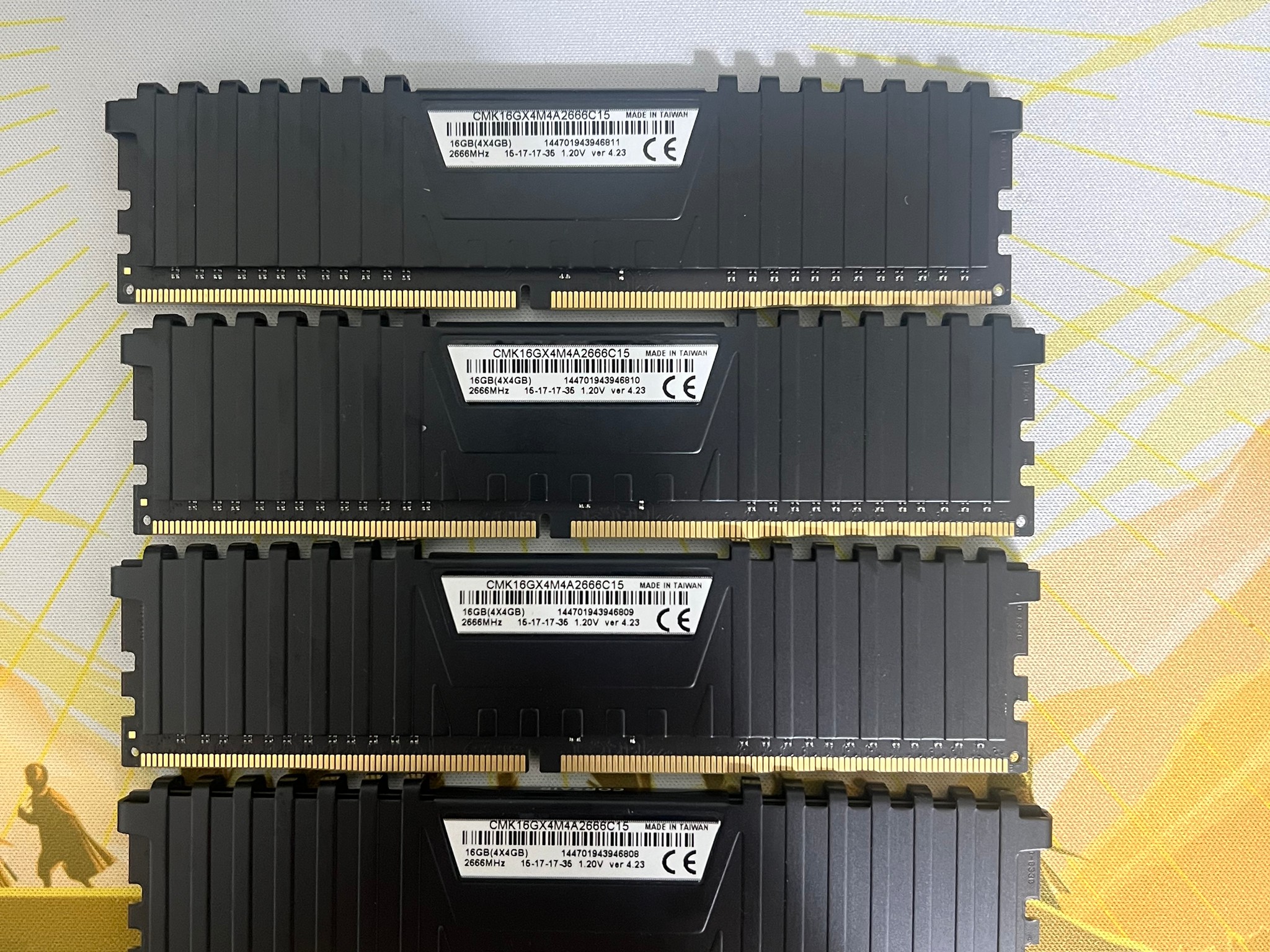 16GB DDR4 Corsair Vengeance LPX [4x4]