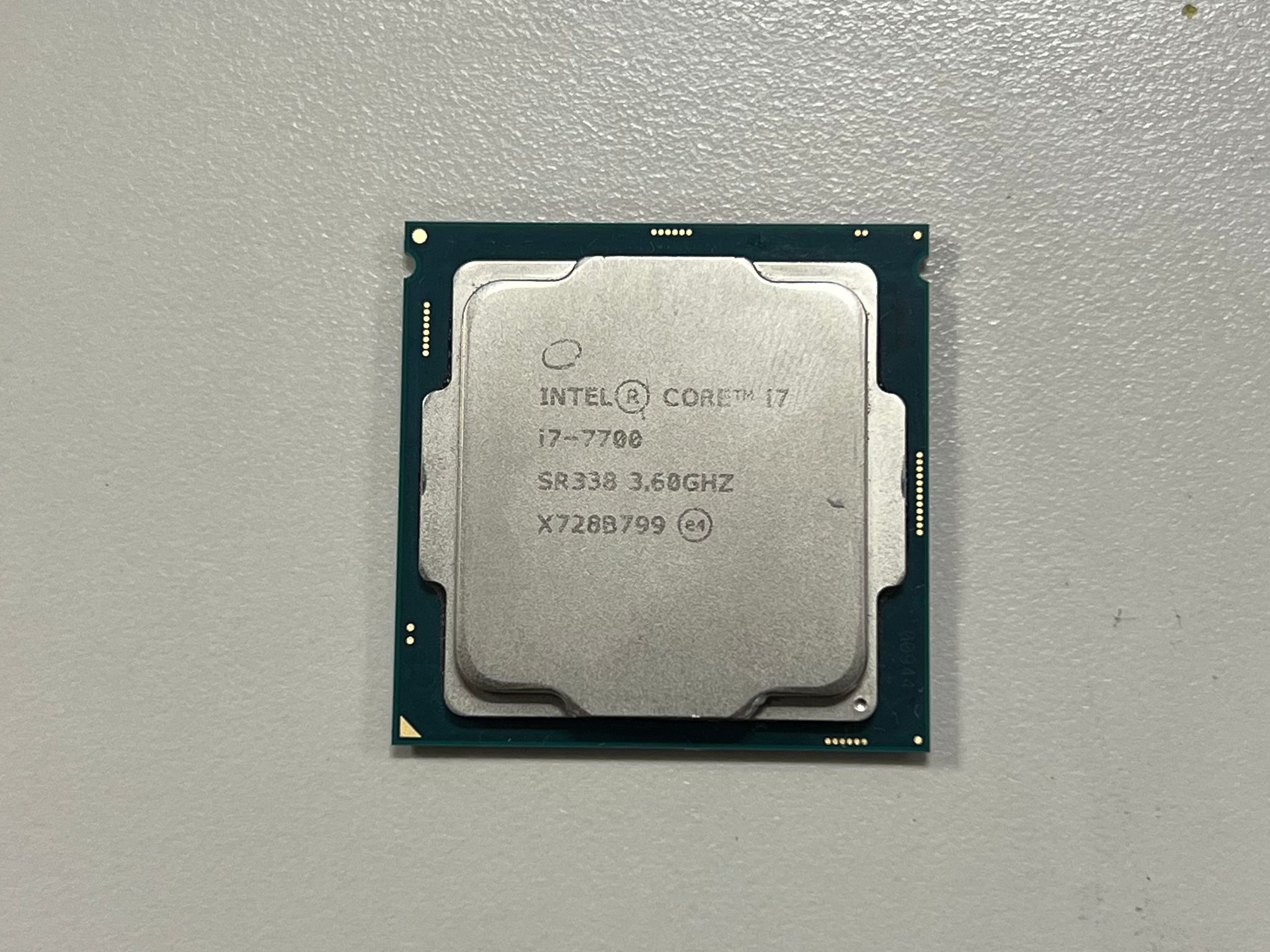 Intel i7 7700k