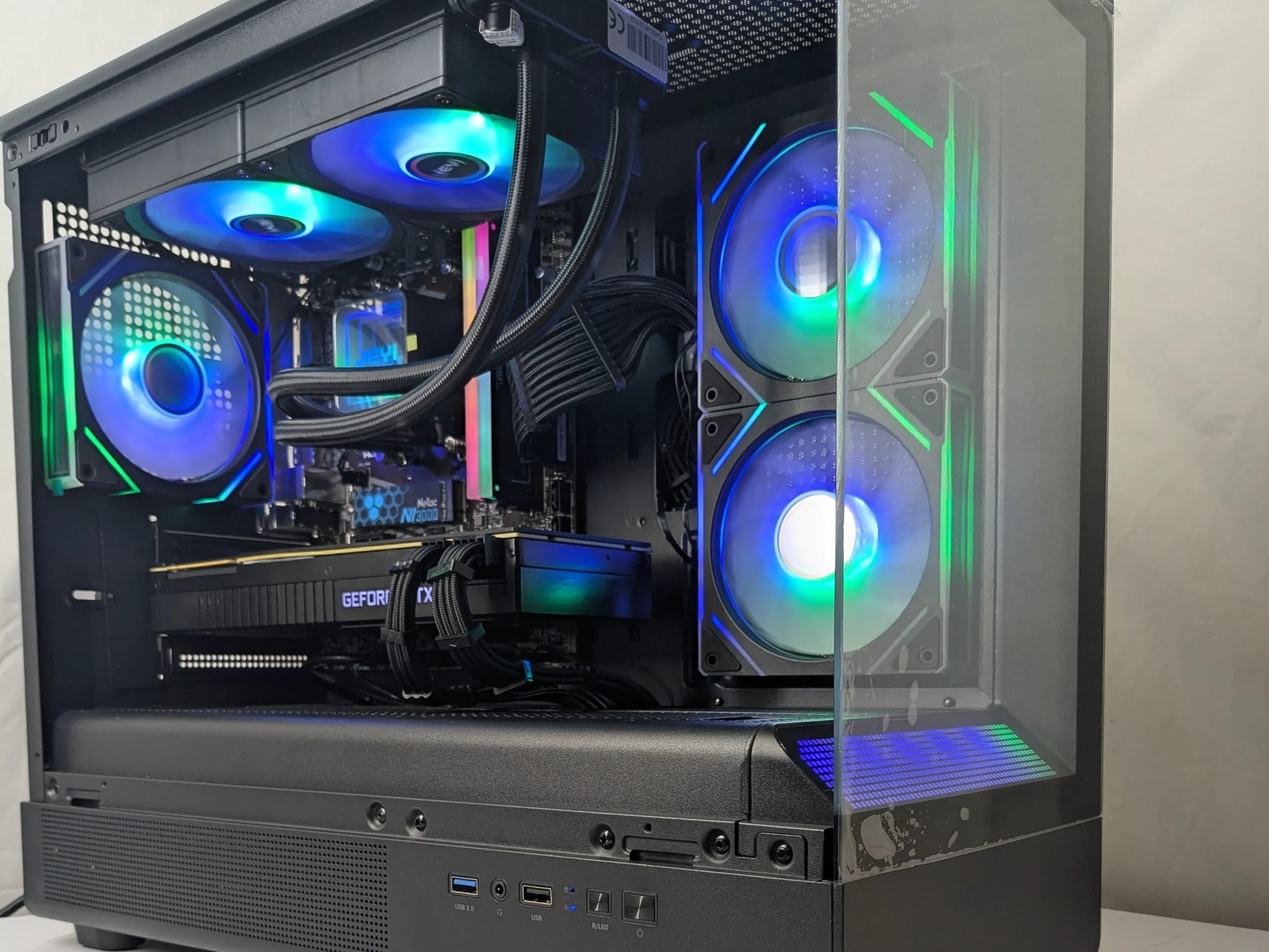 🔥 Gaming PC – RTX 2080 Super | Ryzen 7 3700X | 16GB RAM | 1TB NVMe | 240mm AIO 🔥