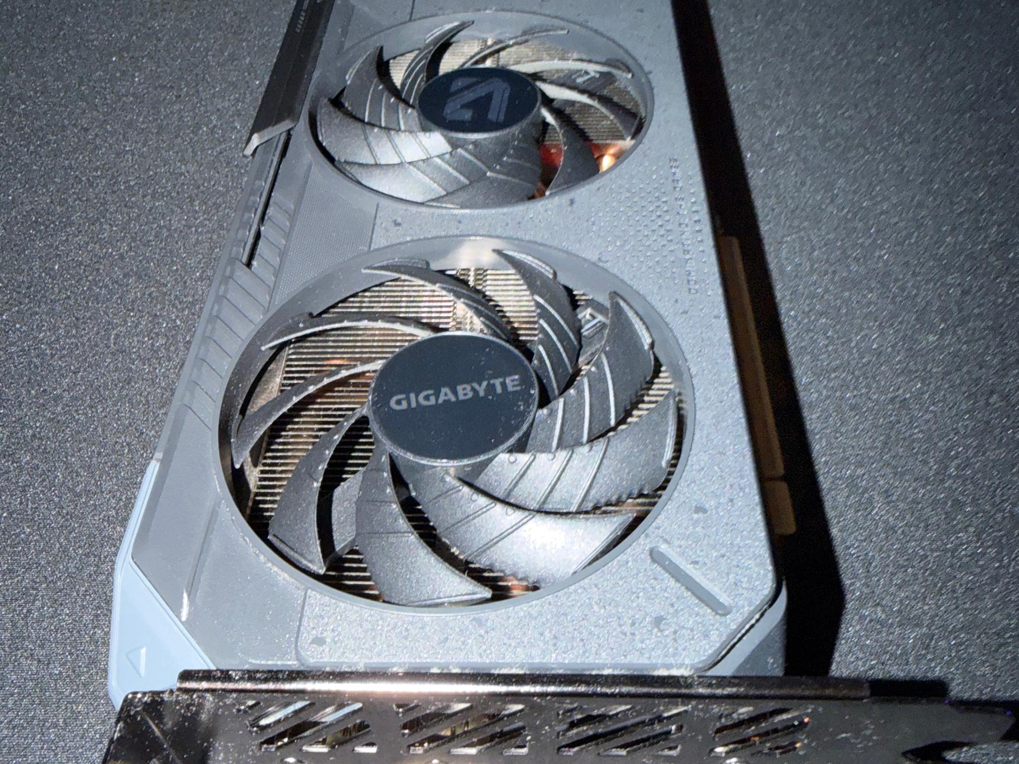 AMD Radeon RX 9060 XT 8GB - Image 3
