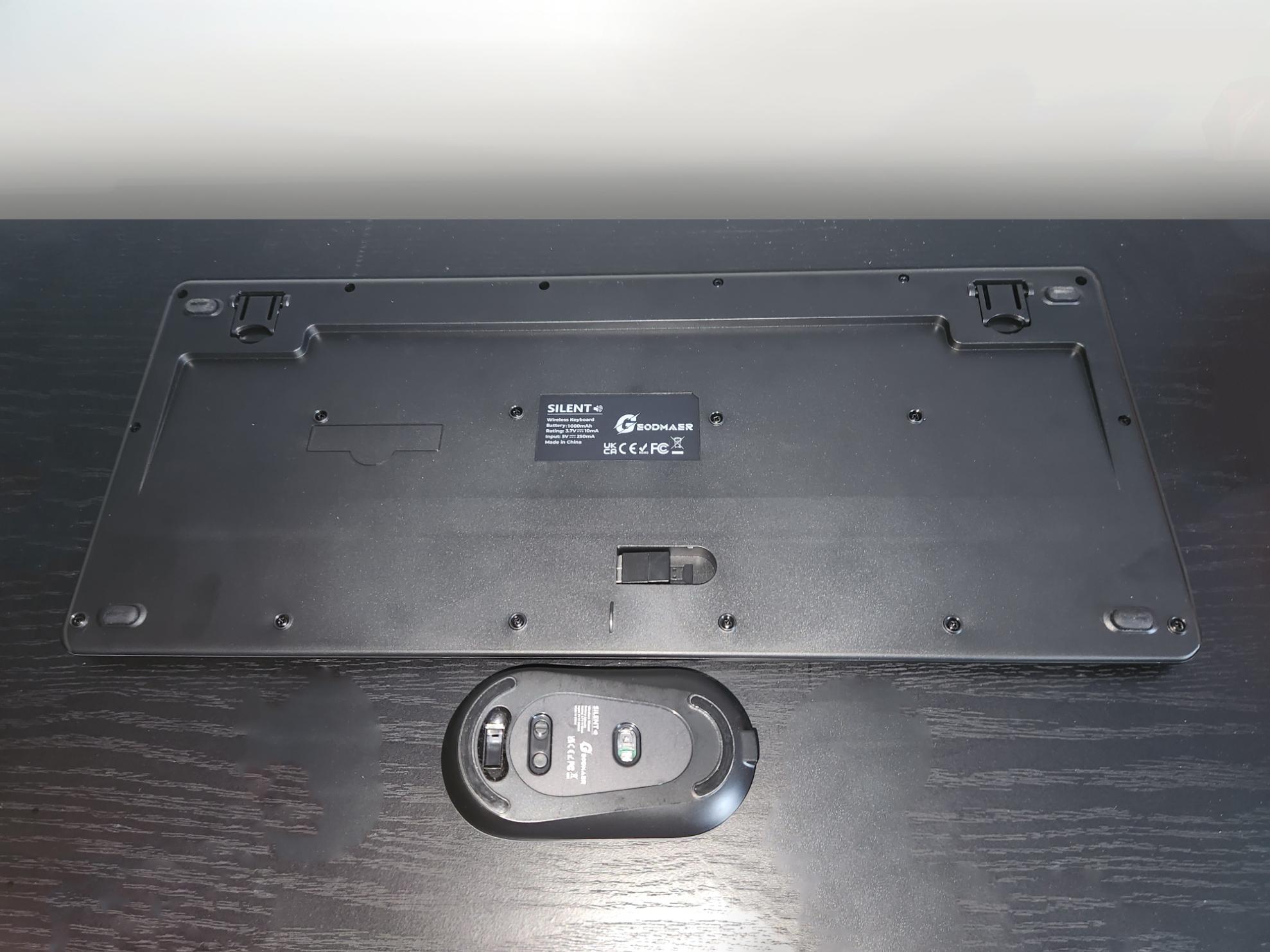 GEODMAER Wireless Keyboard and Mouse Combo with Phone Holder, Wrist Rest, Silent