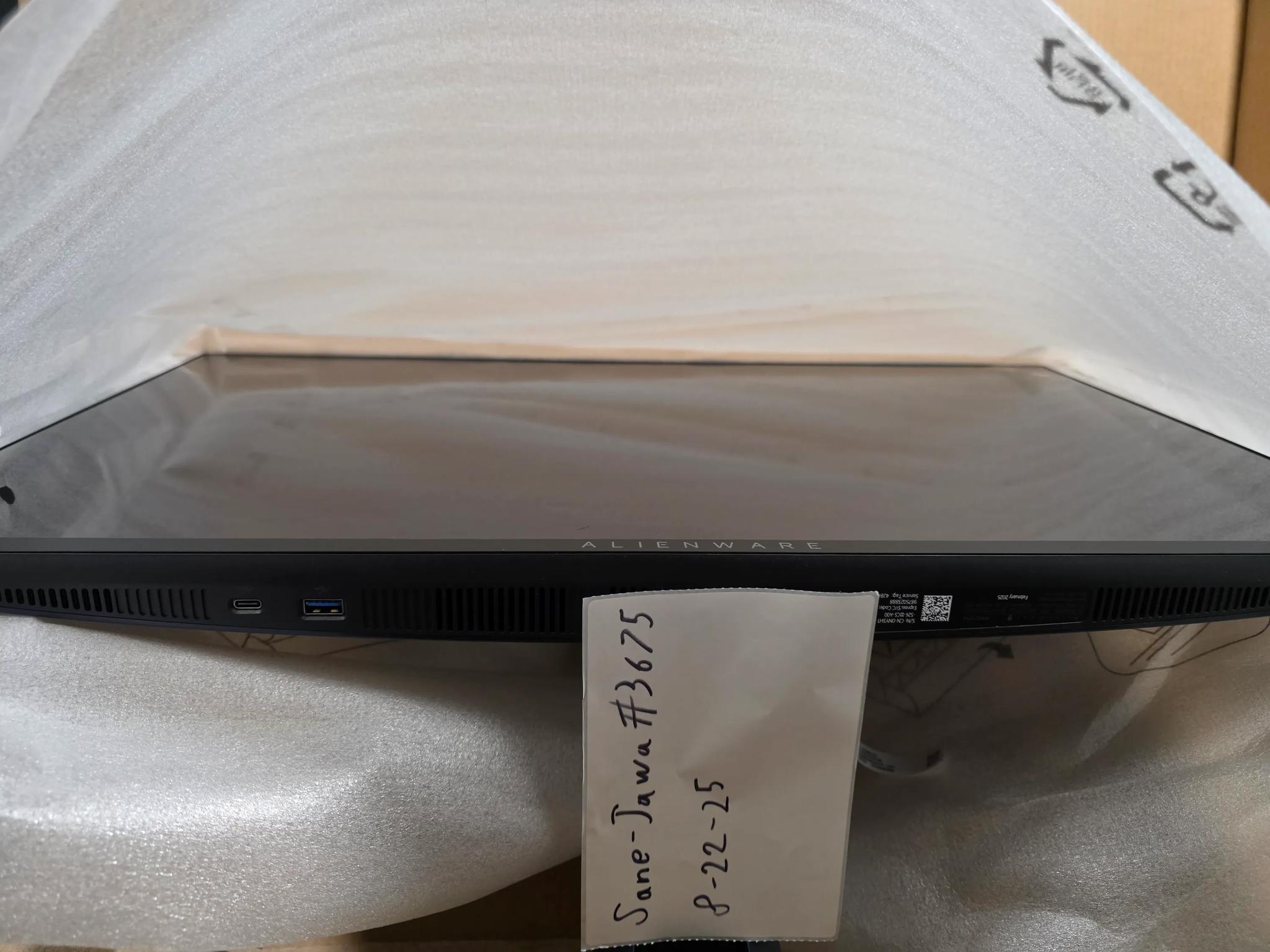Dell Alienware AW2725Q - 26.7" 4K QD-OLED 240Hz