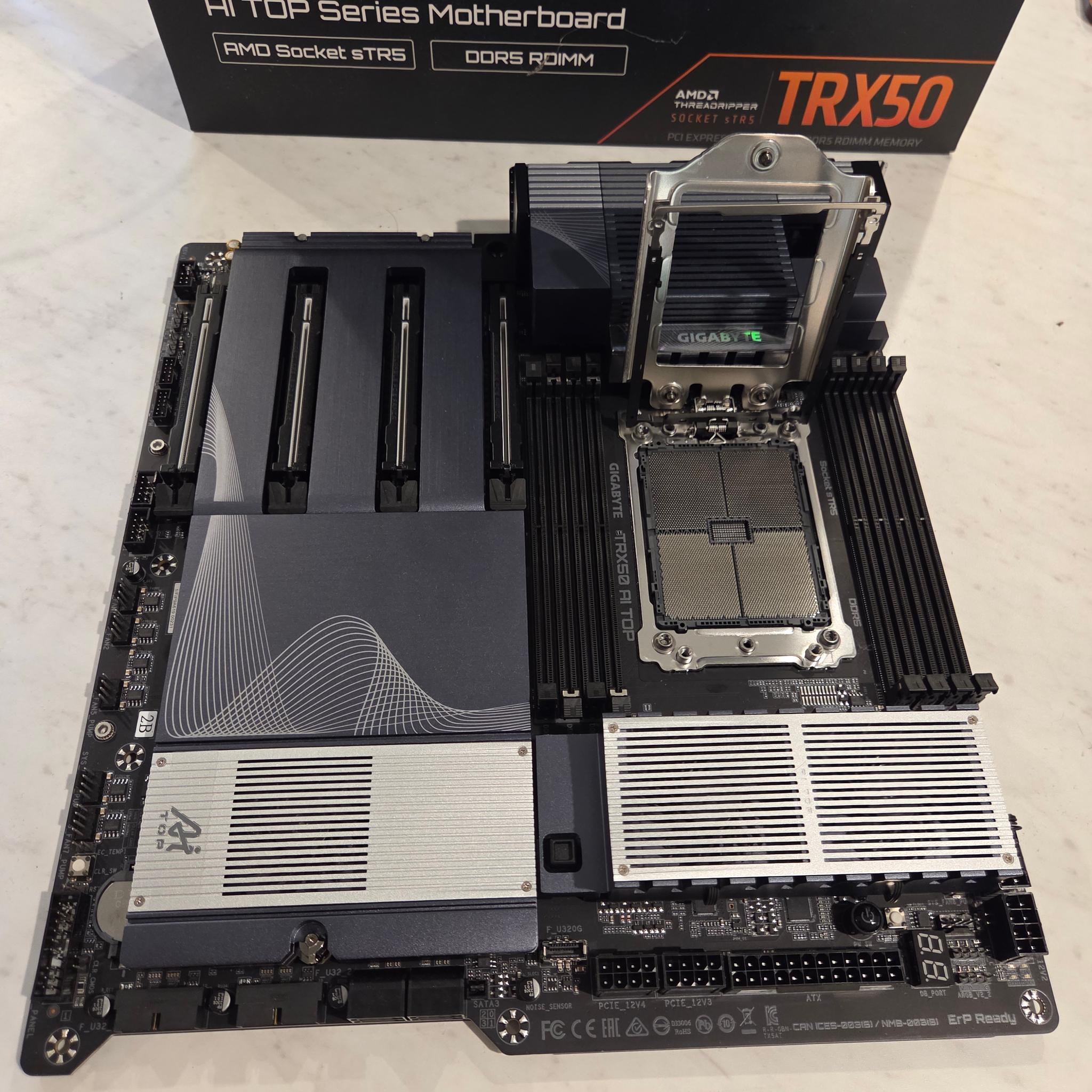 AMD Threadripper 7960X (24C/48T) + Gigabyte TRX50 AI TOP - CPU/Mobo Combo