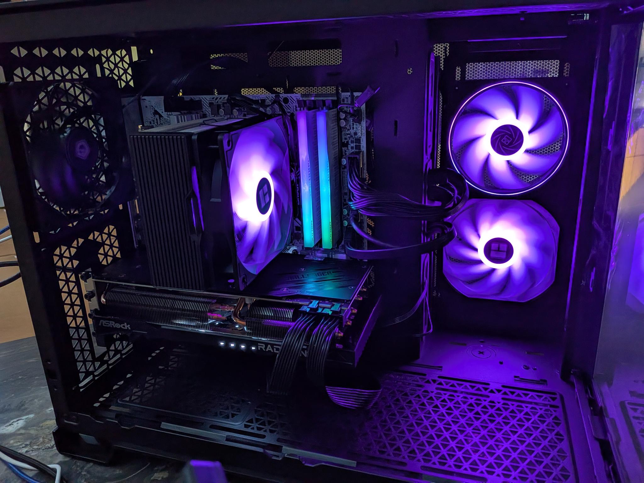 1440p Cube Rex - Radeon RX 7700 XT, Ryzen 5 7600, 32 GB DDR5 RAM, 2 TB Gen 4 NVME, RGB