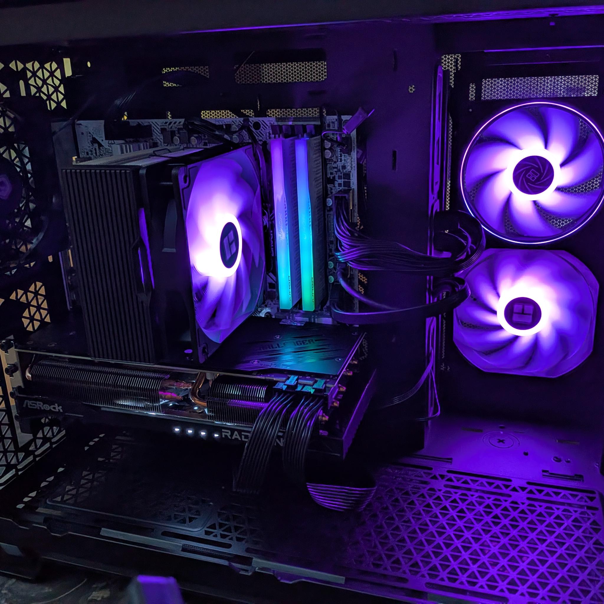 1440p Cube Rex - Radeon RX 7700 XT, Ryzen 5 7600, 32 GB DDR5 RAM, 2 TB Gen 4 NVME, RGB