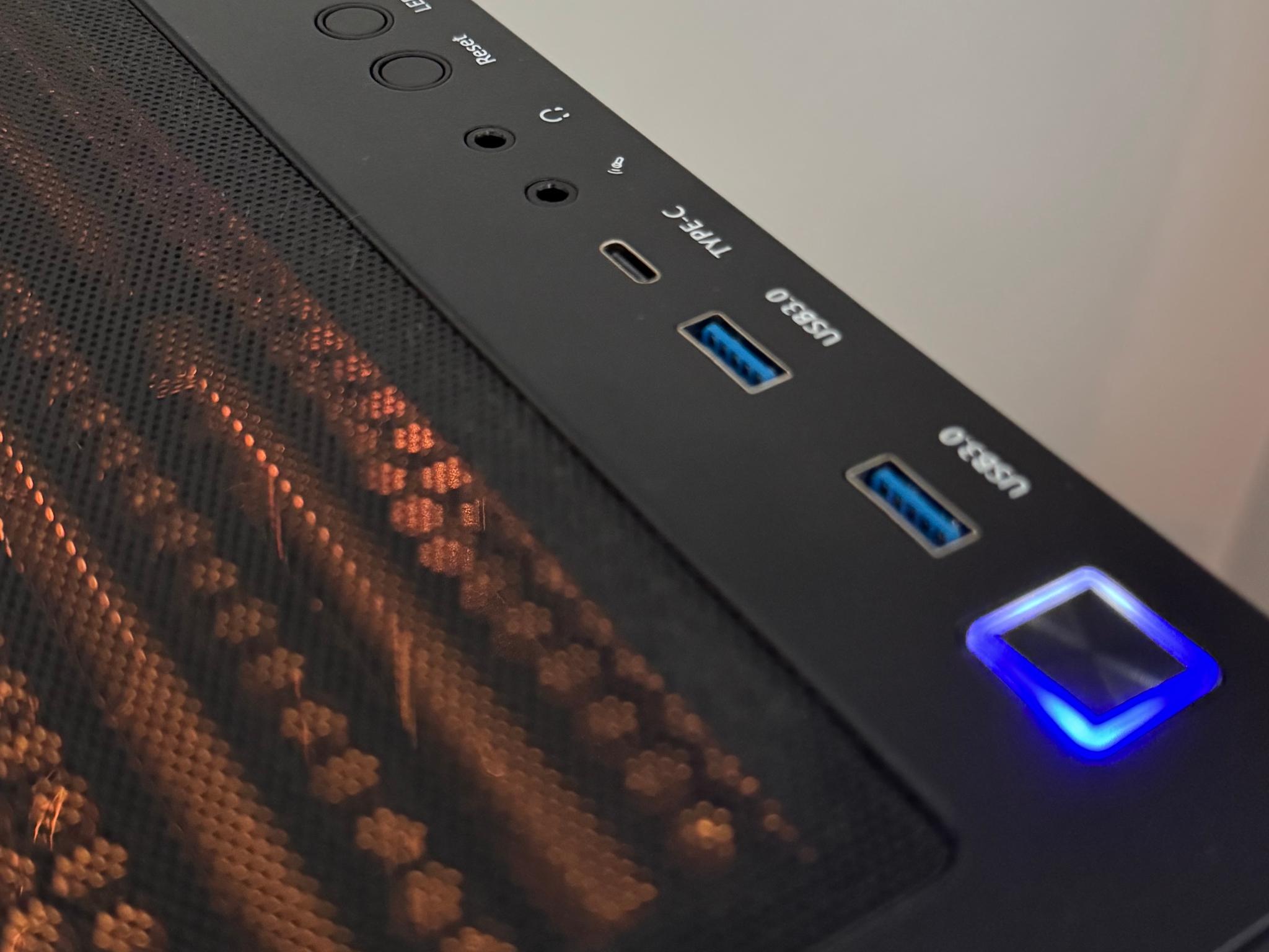 🔥TOP-TIER PC🔥 RTX 4090, Ryzen 9 7950X3D, 32GB DDR5 6000Mhz, 1TB NVMe
