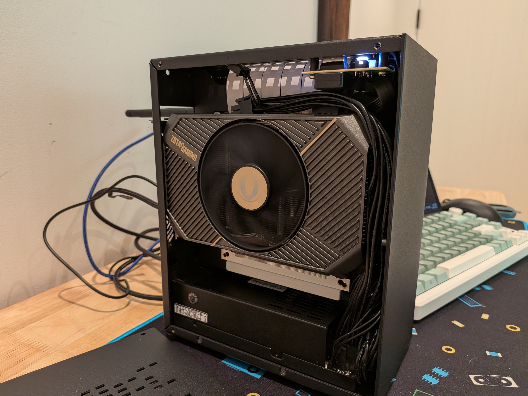 1080p Expeditioner - RTX 5060, Ryzen 5 5600X, 32 GB DDR4 RAM, 1 TB Gen 4 NVME