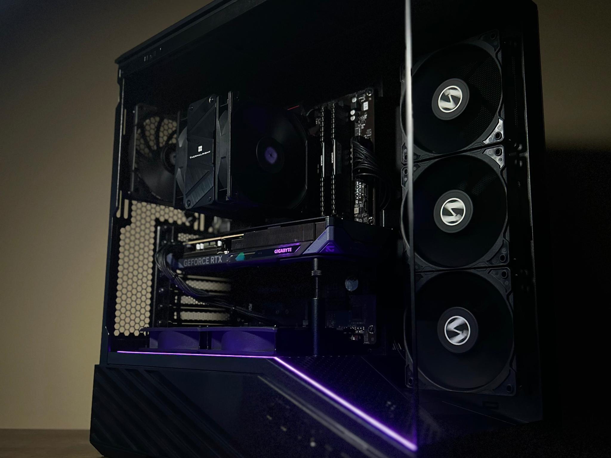 BLACKOUT🦇🖤 GAMING PC | RTX 5060 OC | RYZEN 5 5600X | 32GB DDR4 3200MT/s | 1TB SSD NVMe