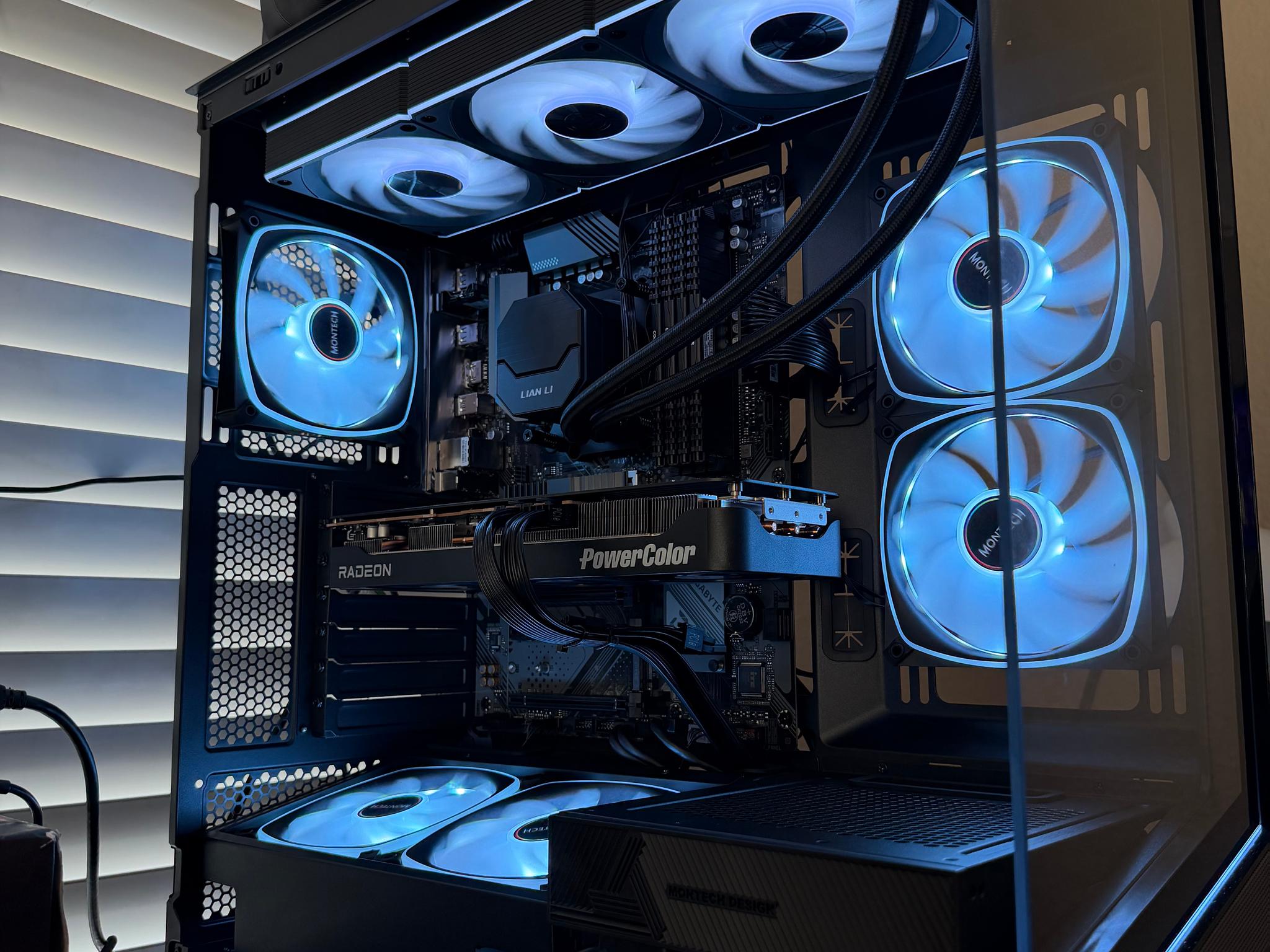 ❄️ GLACIER | RX 9070 GRE 12GB • Ryzen 7 5800X • 32GB • WiFi 6 • 360mm AIO