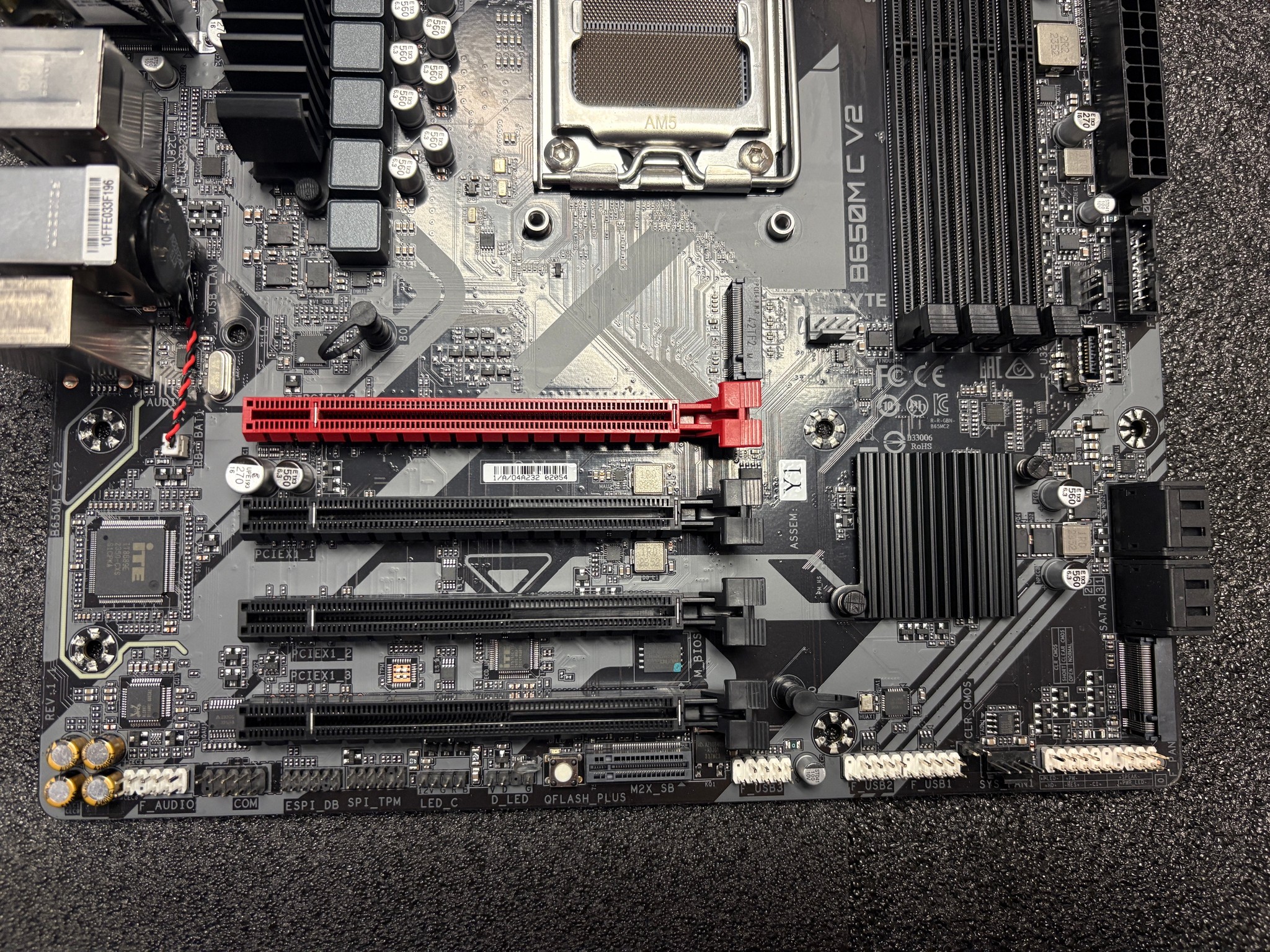 GIGABYTE B650M C V2 AM5 LGA 1718 AMD B650 M-ATX Motherboard-USED